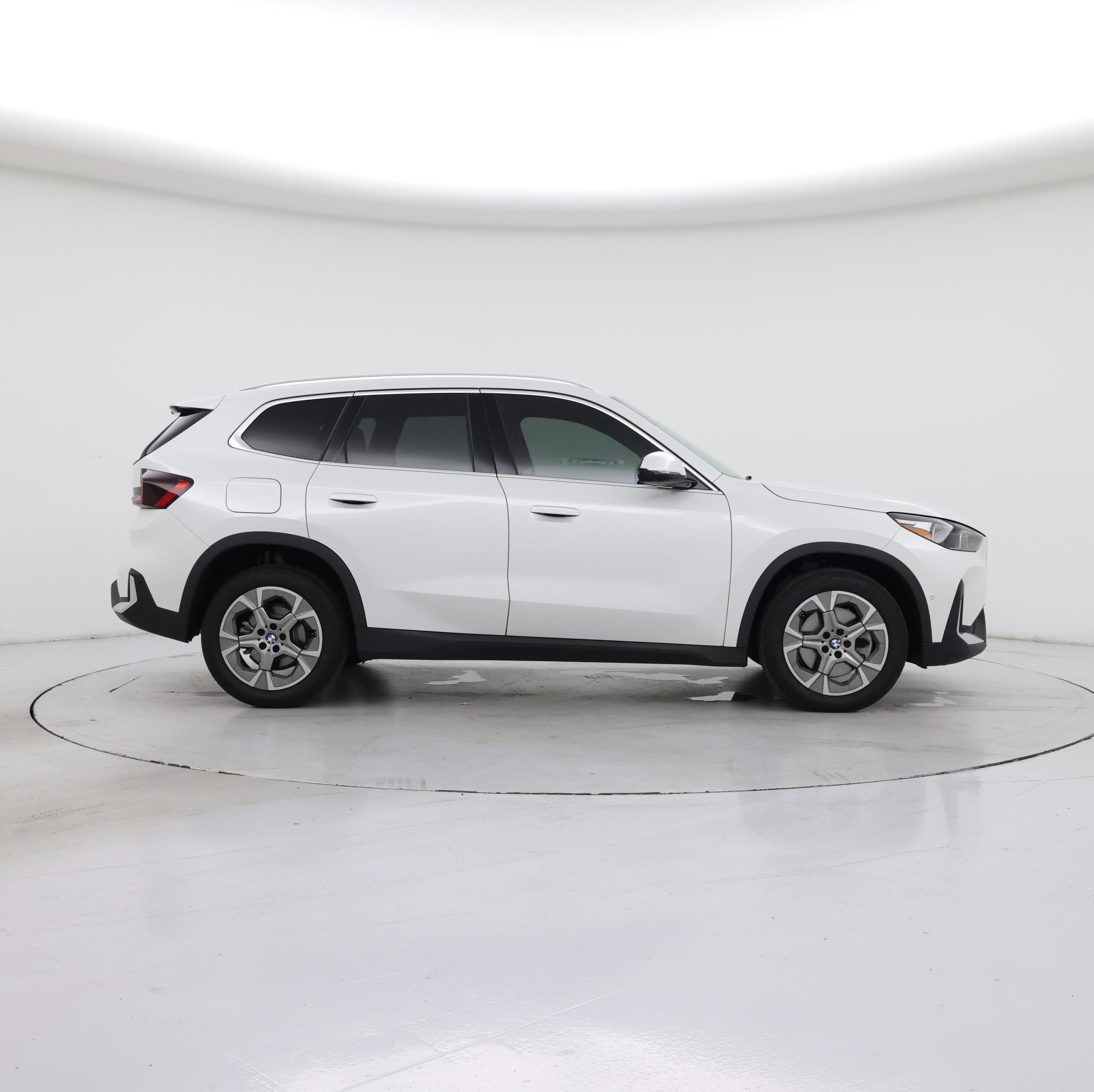 Thumbnail: 2023 BMW X1 - 7