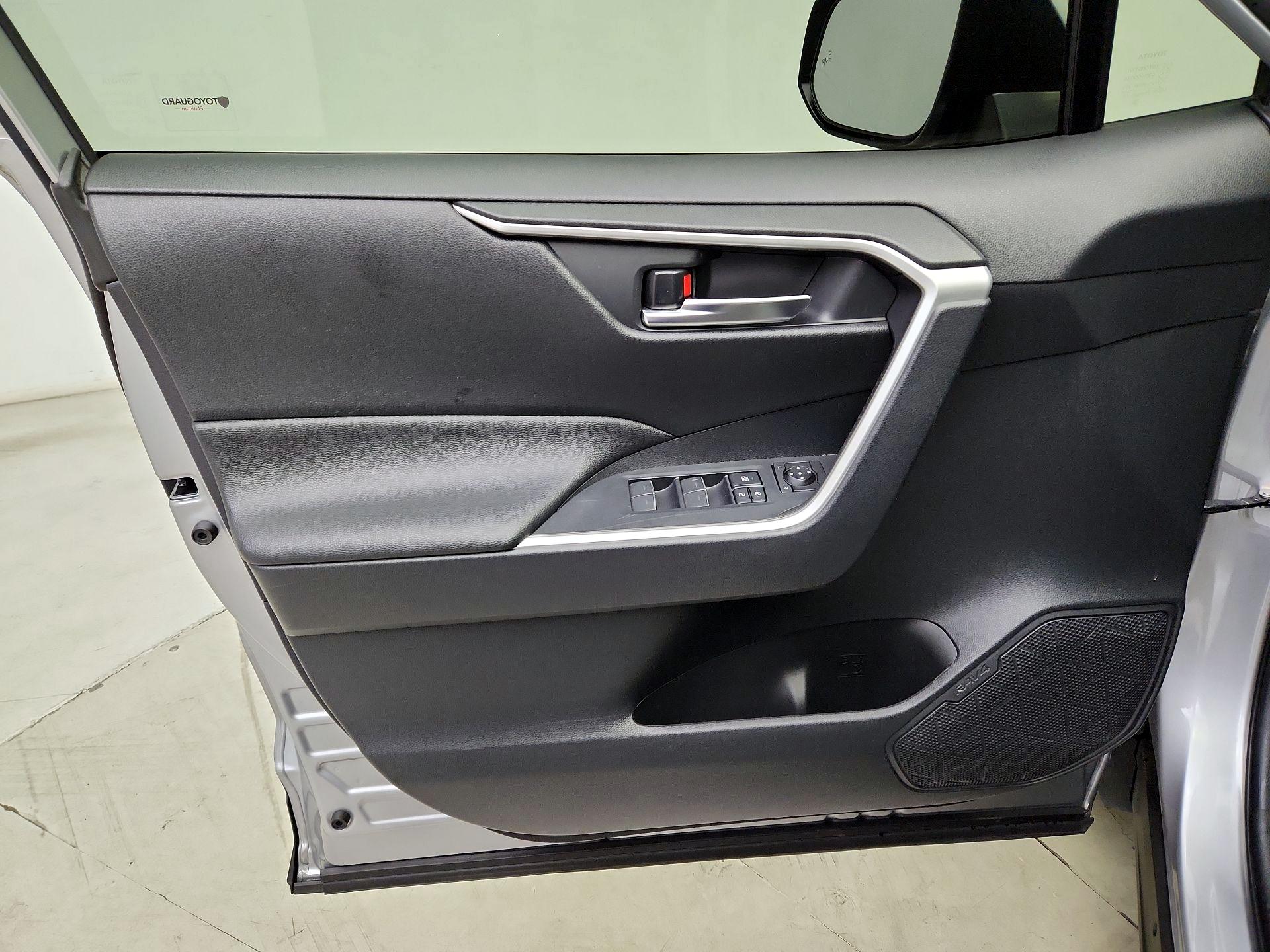 Thumbnail: 2023 Toyota RAV4 - 12