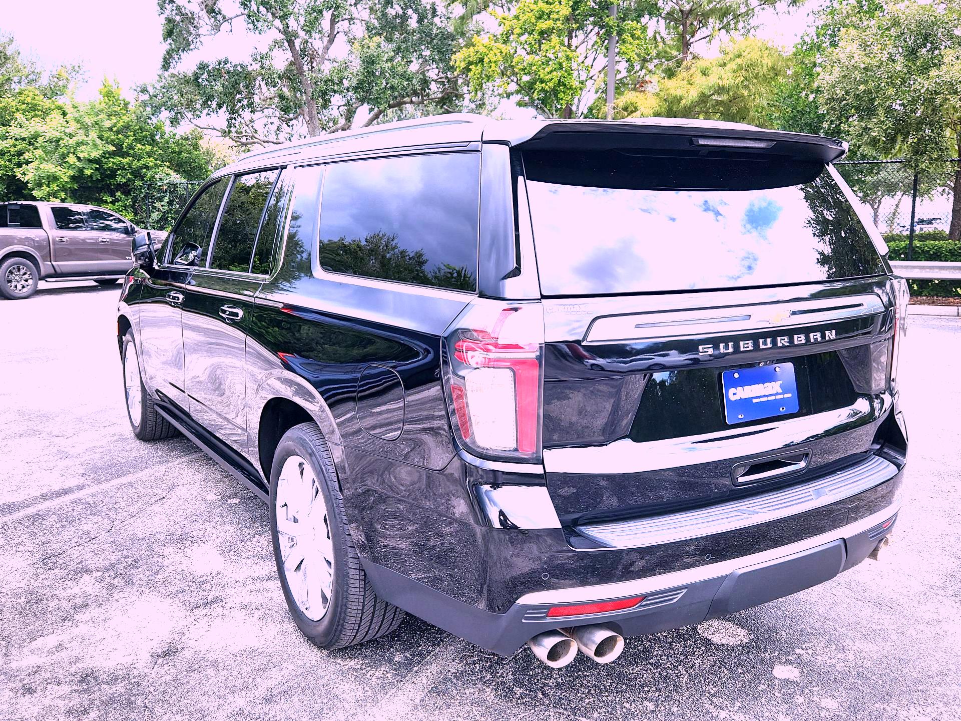 Thumbnail: 2022 Chevrolet Suburban - 7