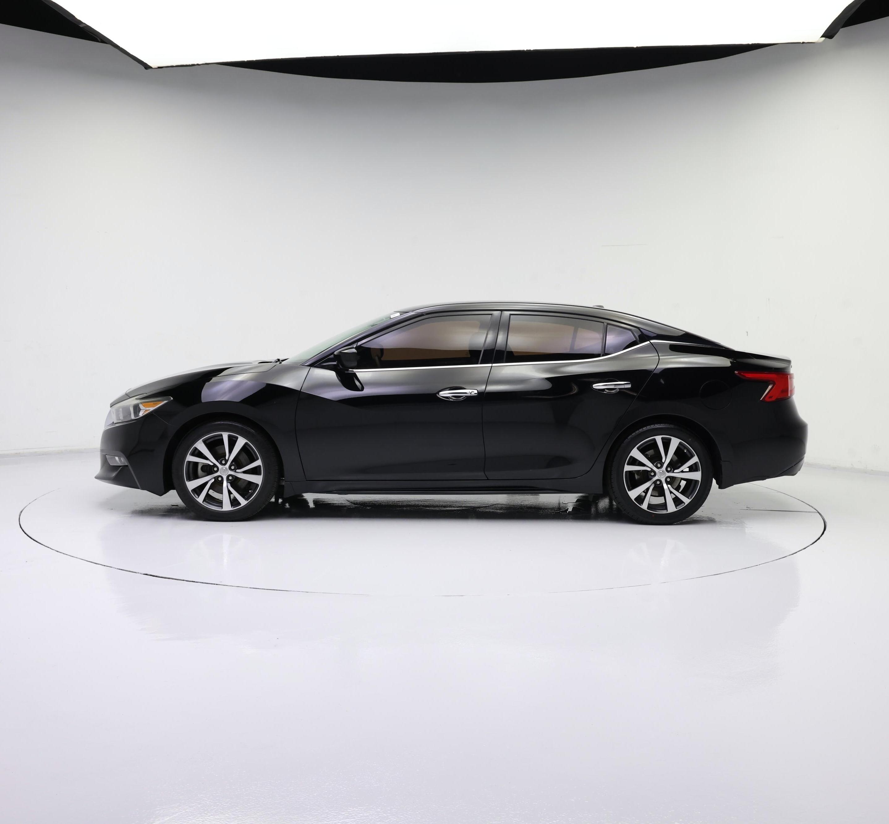 Thumbnail: 2017 Nissan Maxima - 3
