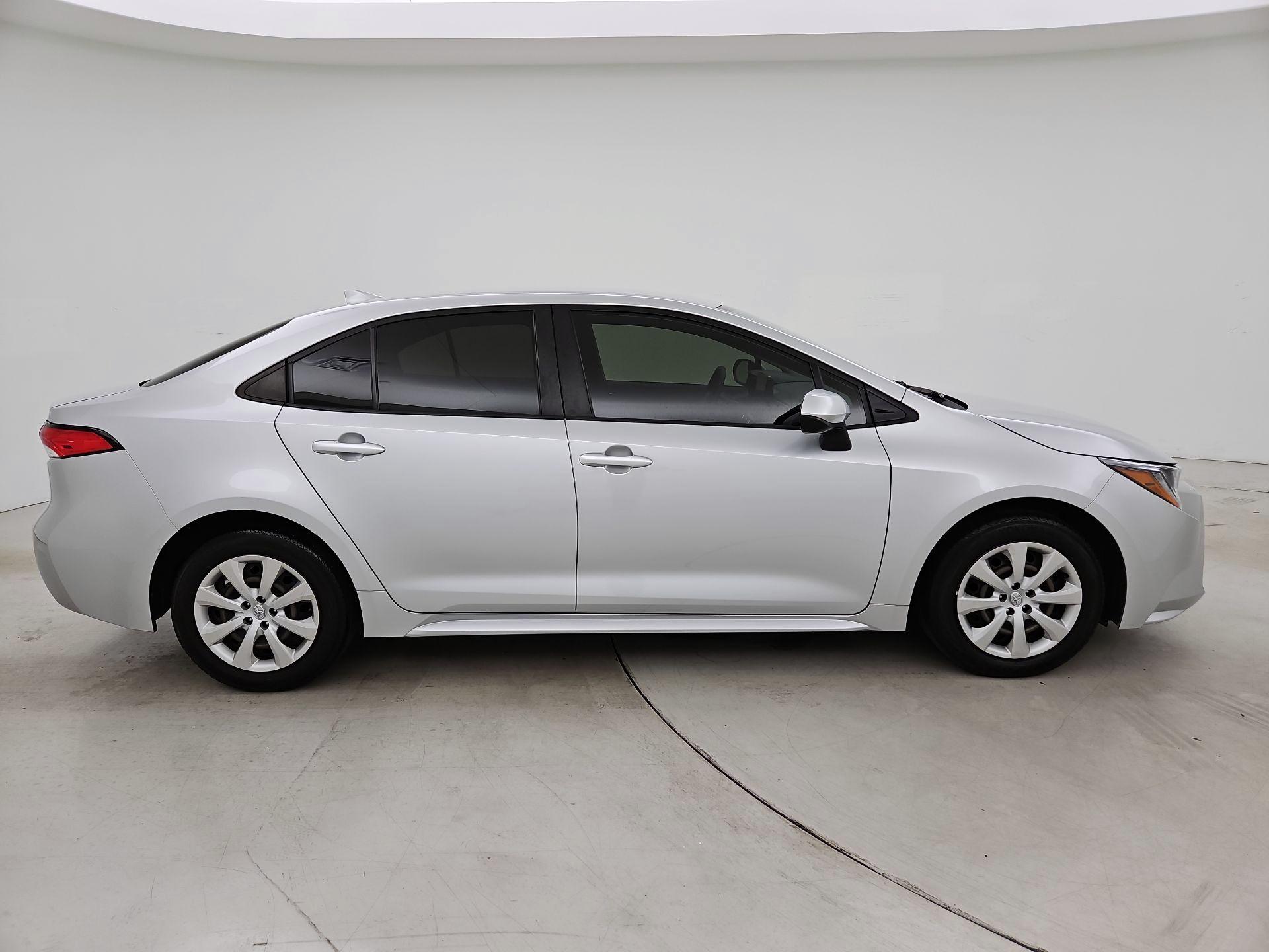 Thumbnail: 2023 Toyota Corolla - 4