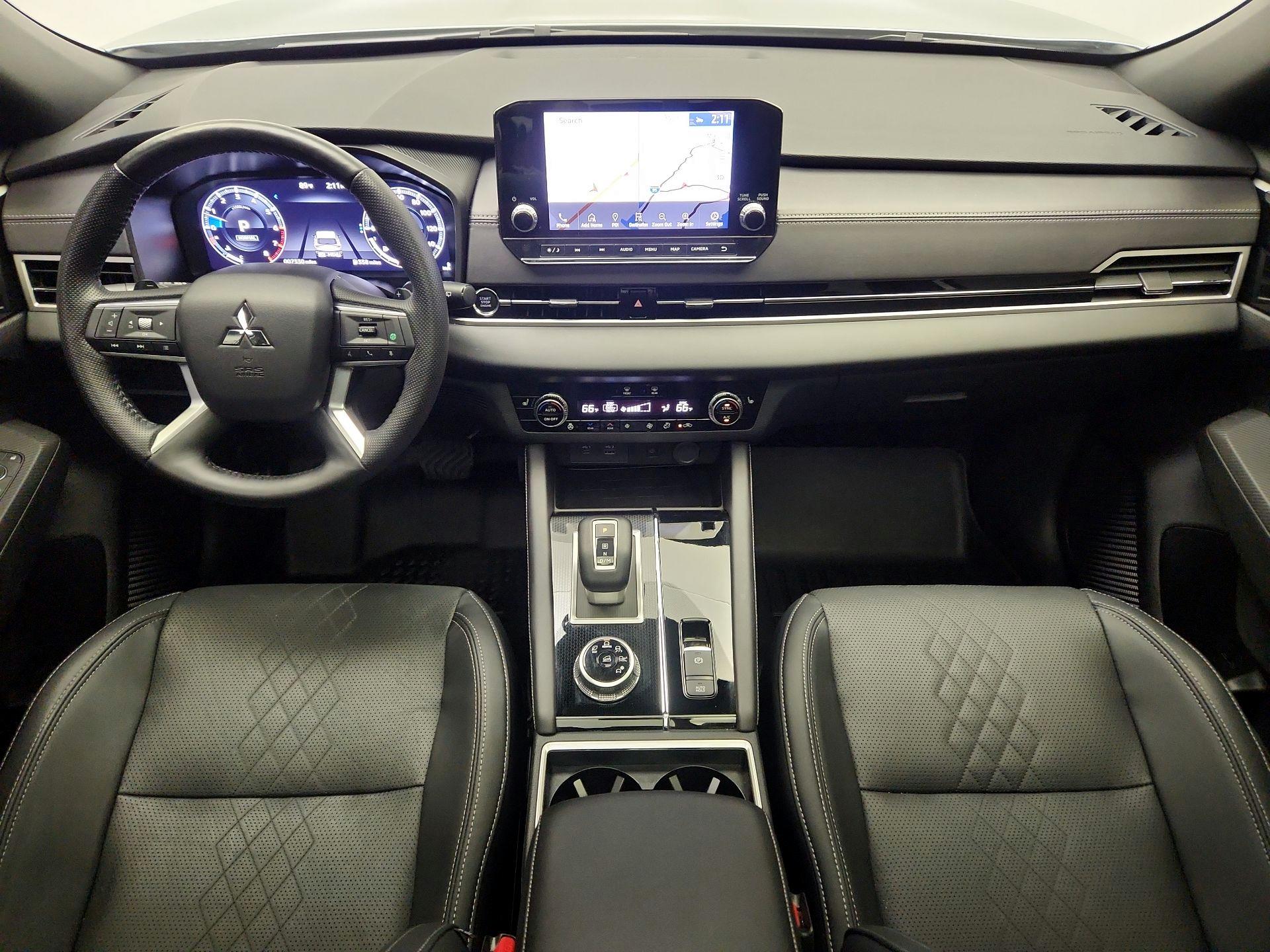 Thumbnail: 2024 Mitsubishi Outlander - 9