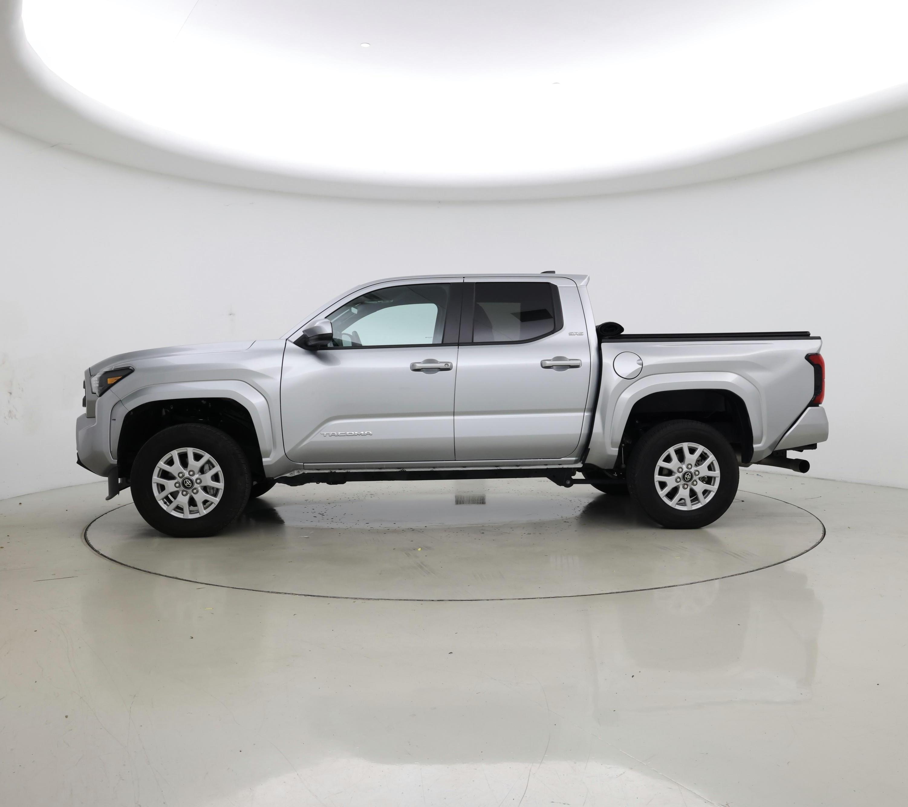 Thumbnail: 2024 Toyota Tacoma - 3