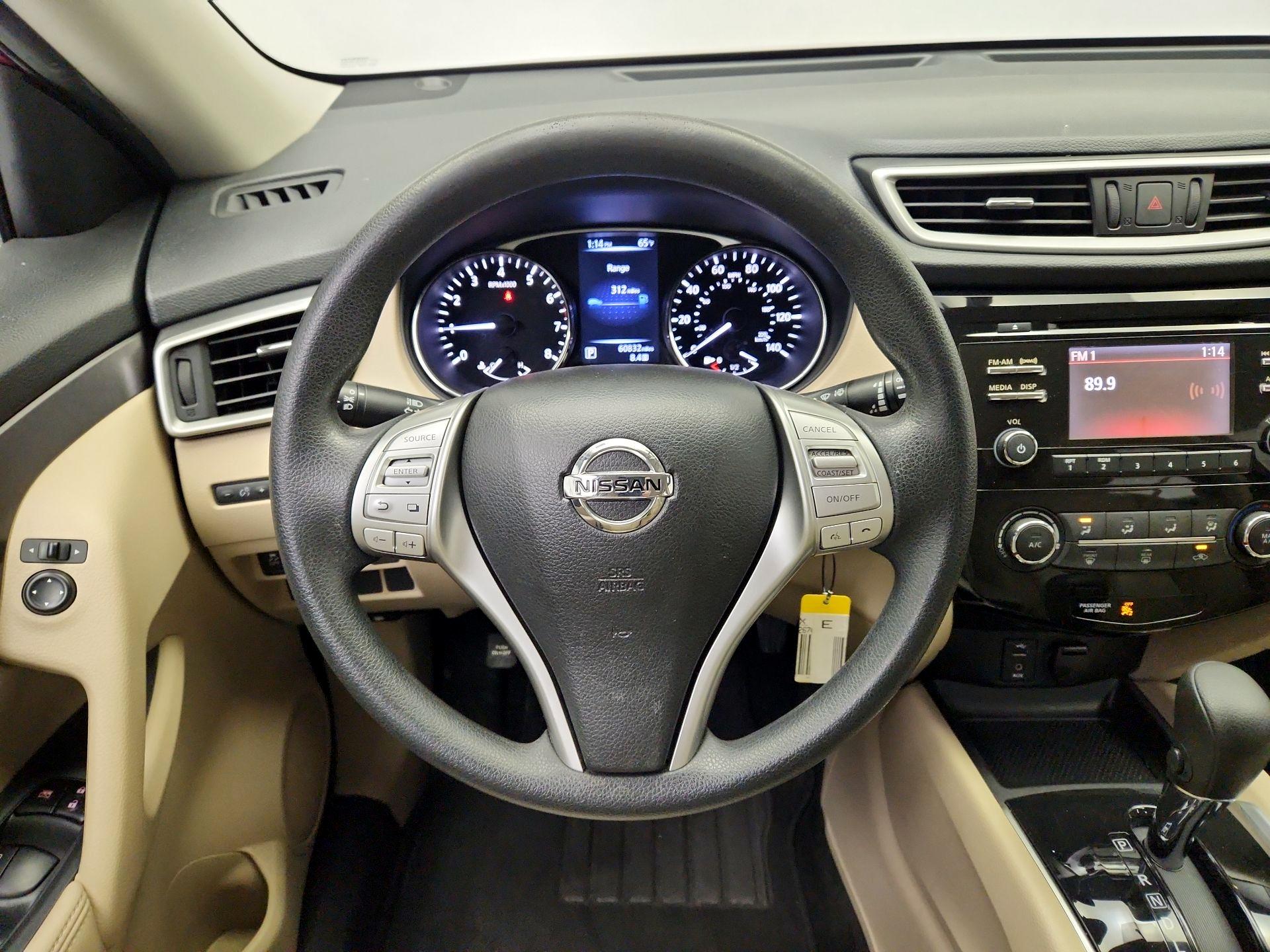 Thumbnail: 2016 Nissan Rogue - 10