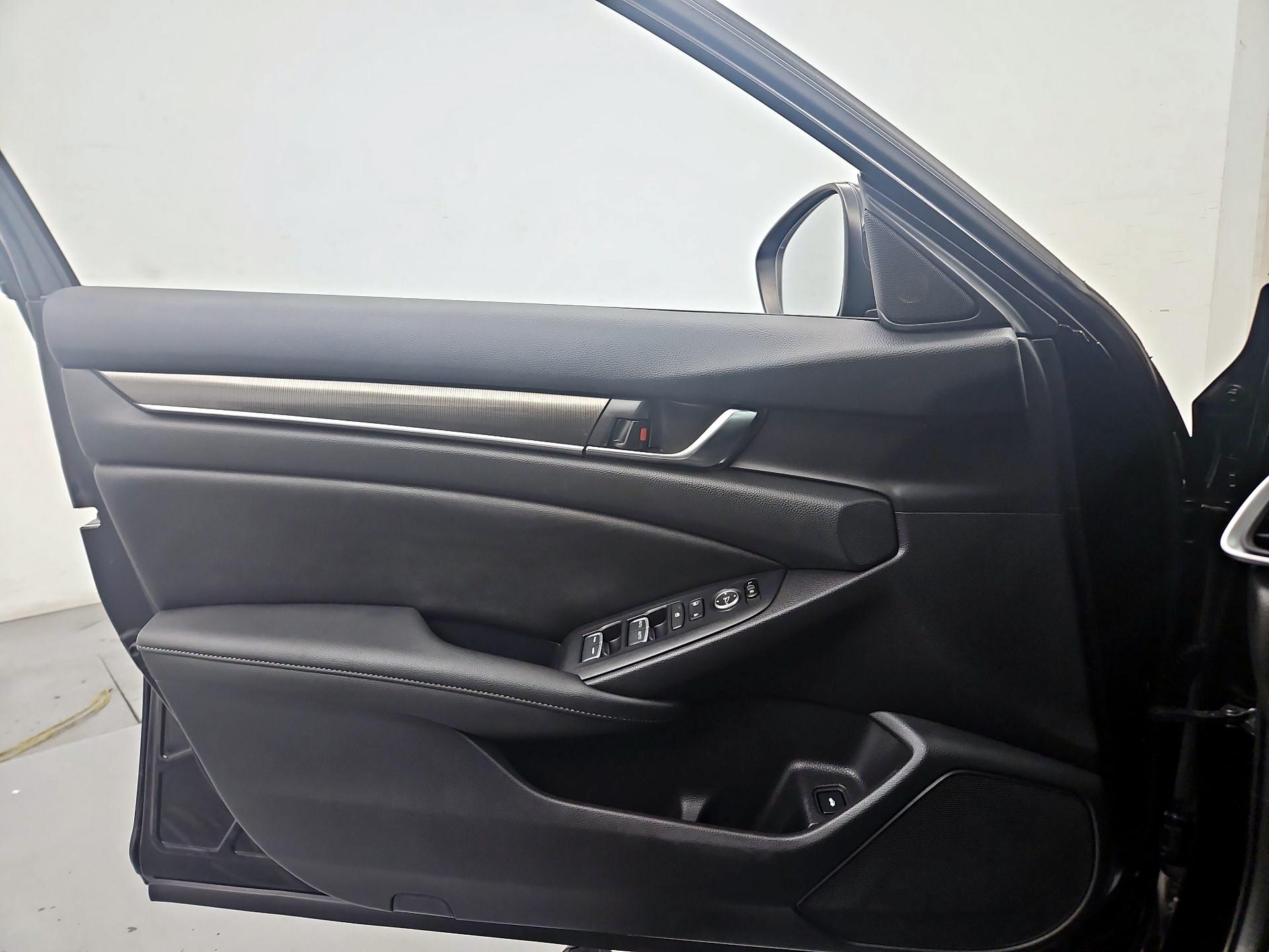 Thumbnail: 2020 Honda Accord - 12