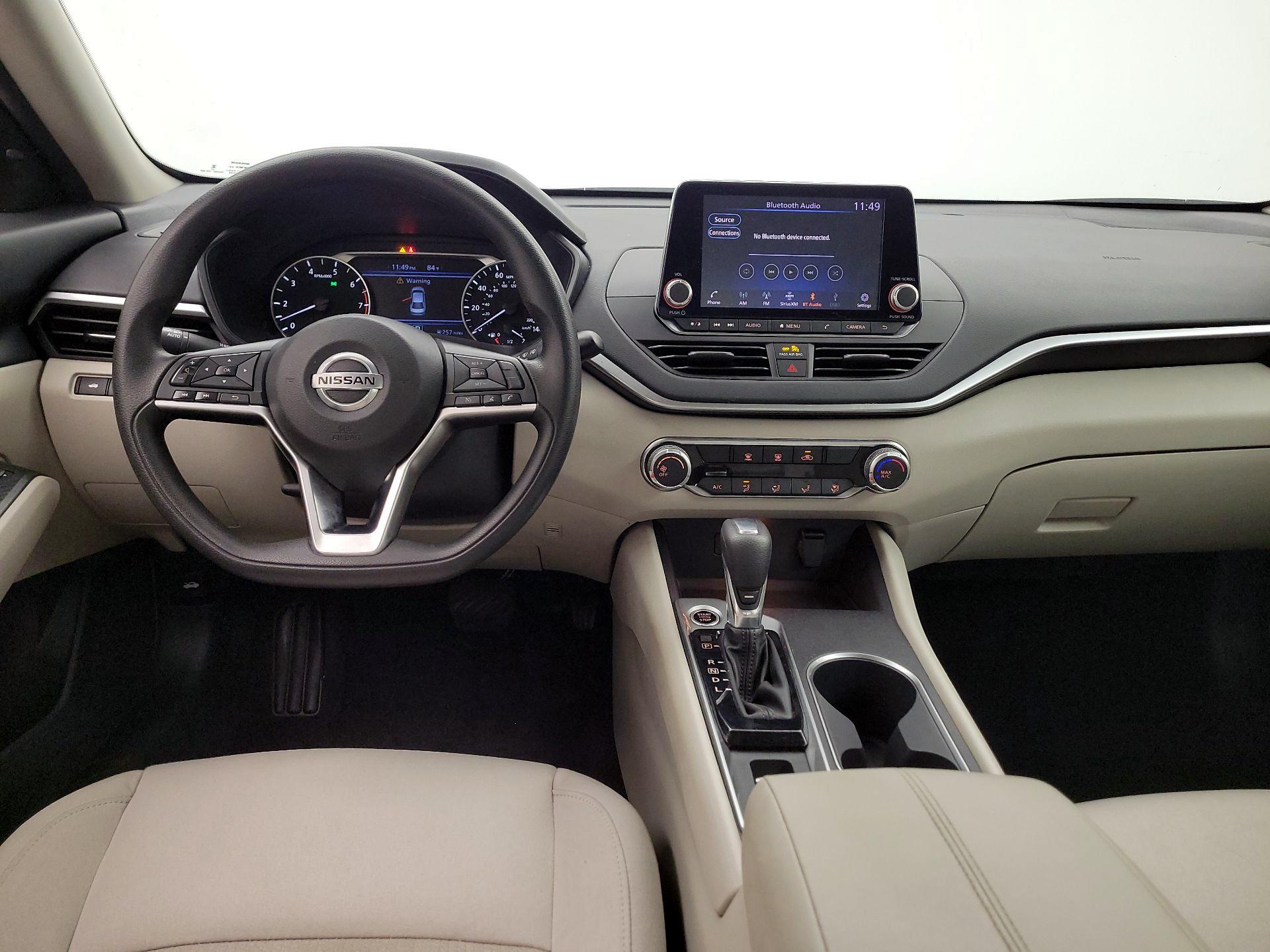 Thumbnail: 2022 Nissan Altima - 9