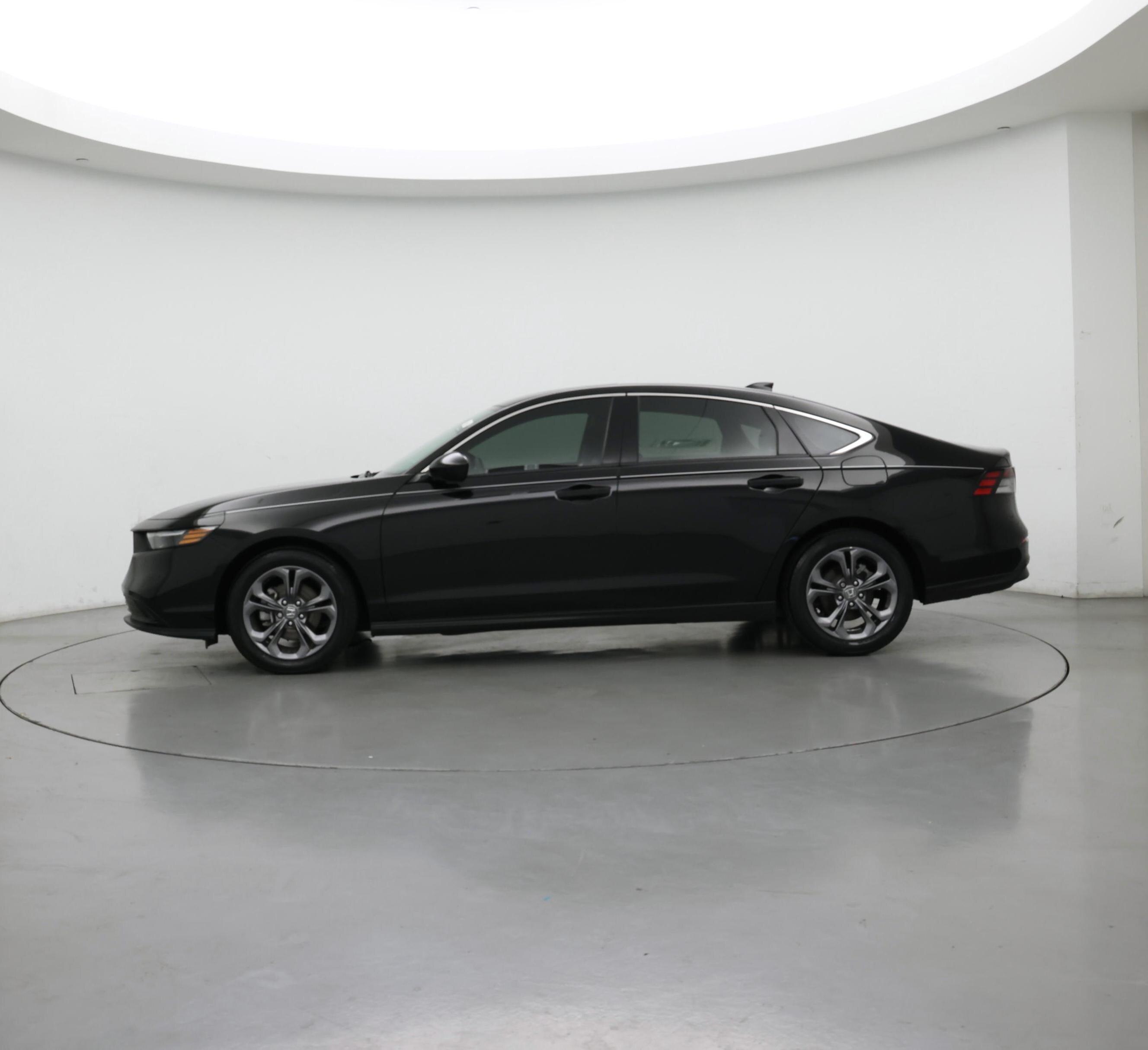 Thumbnail: 2023 Honda Accord - 3