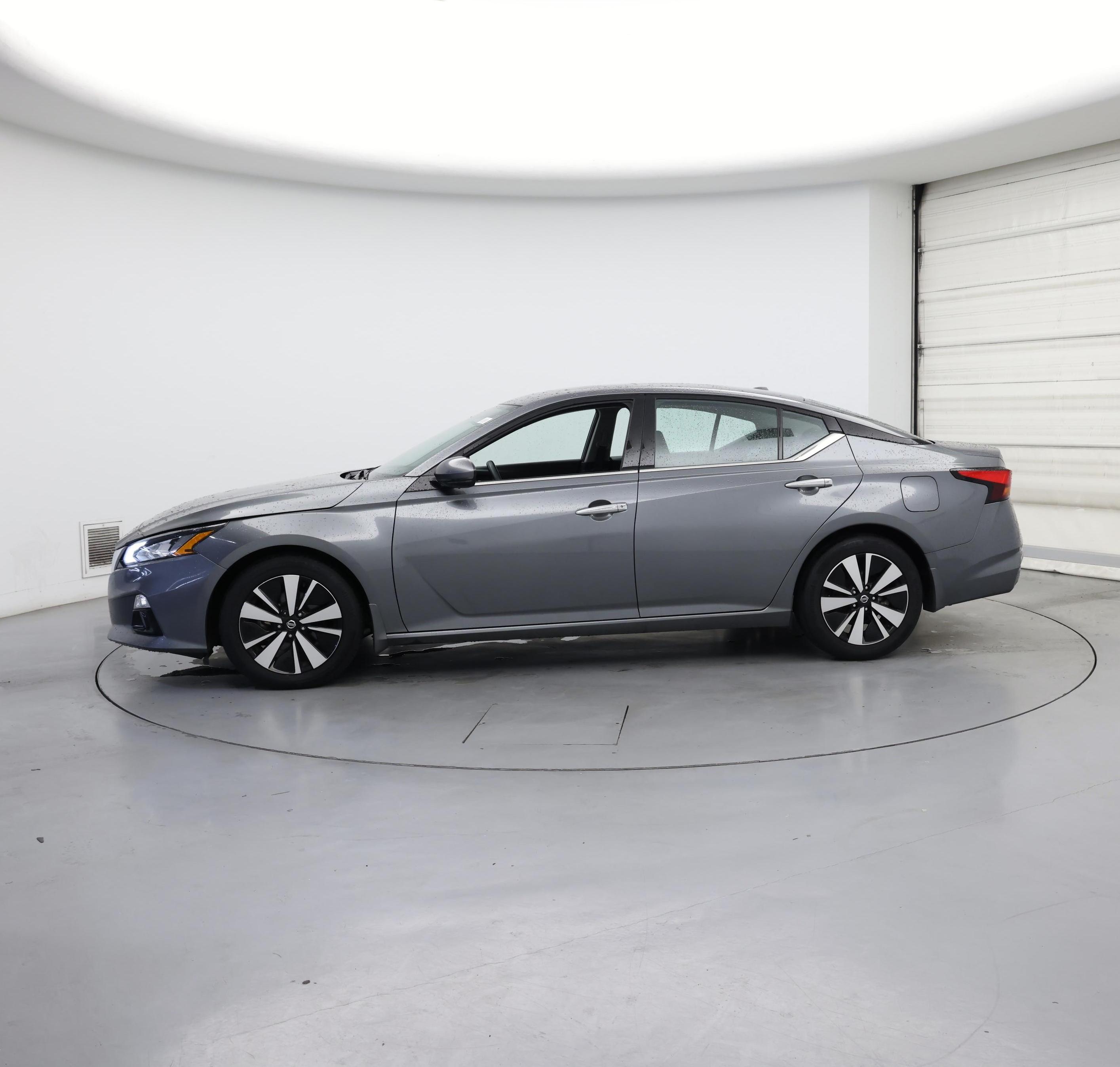 Thumbnail: 2022 Nissan Altima - 3
