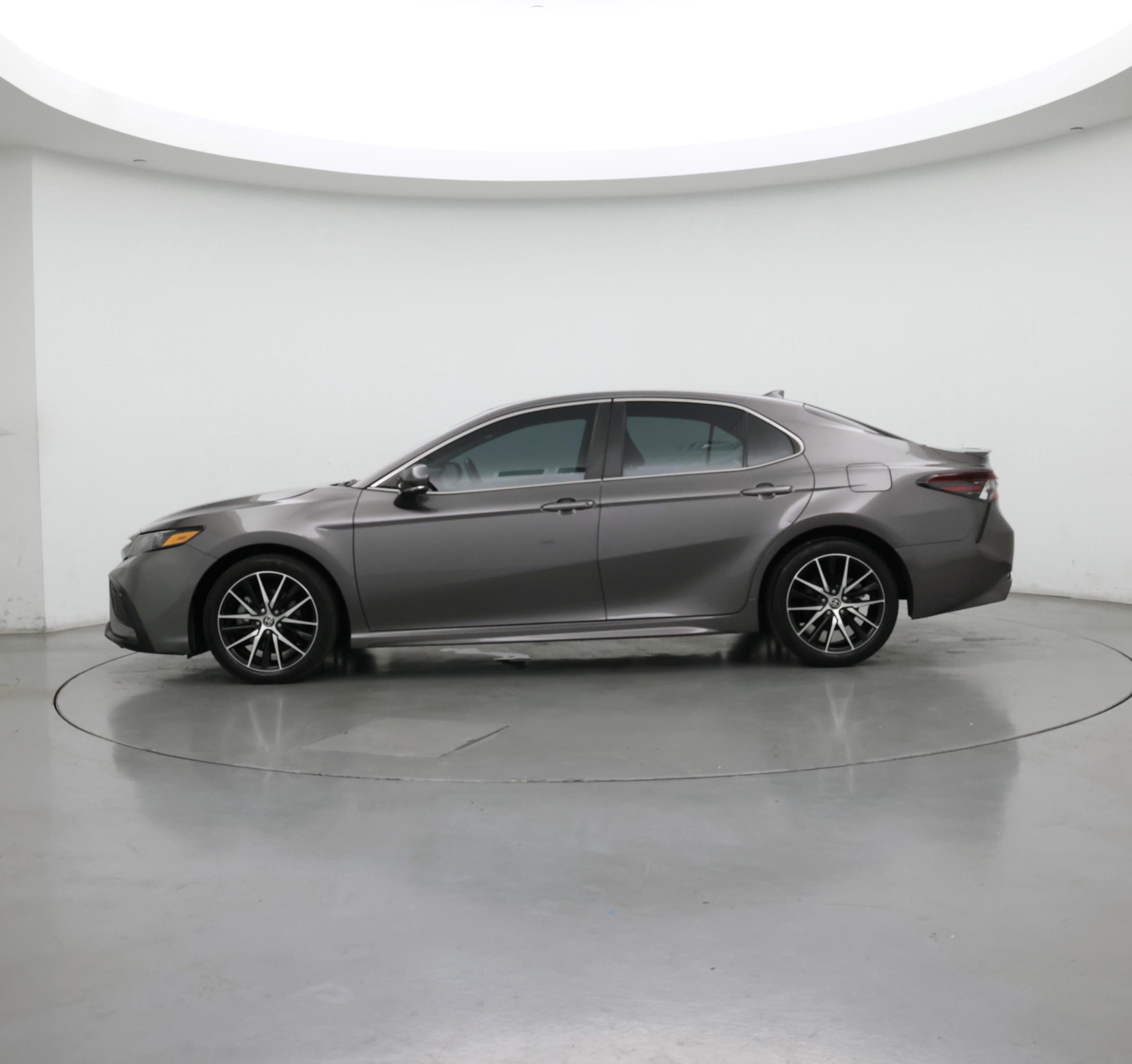Thumbnail: 2023 Toyota Camry - 3