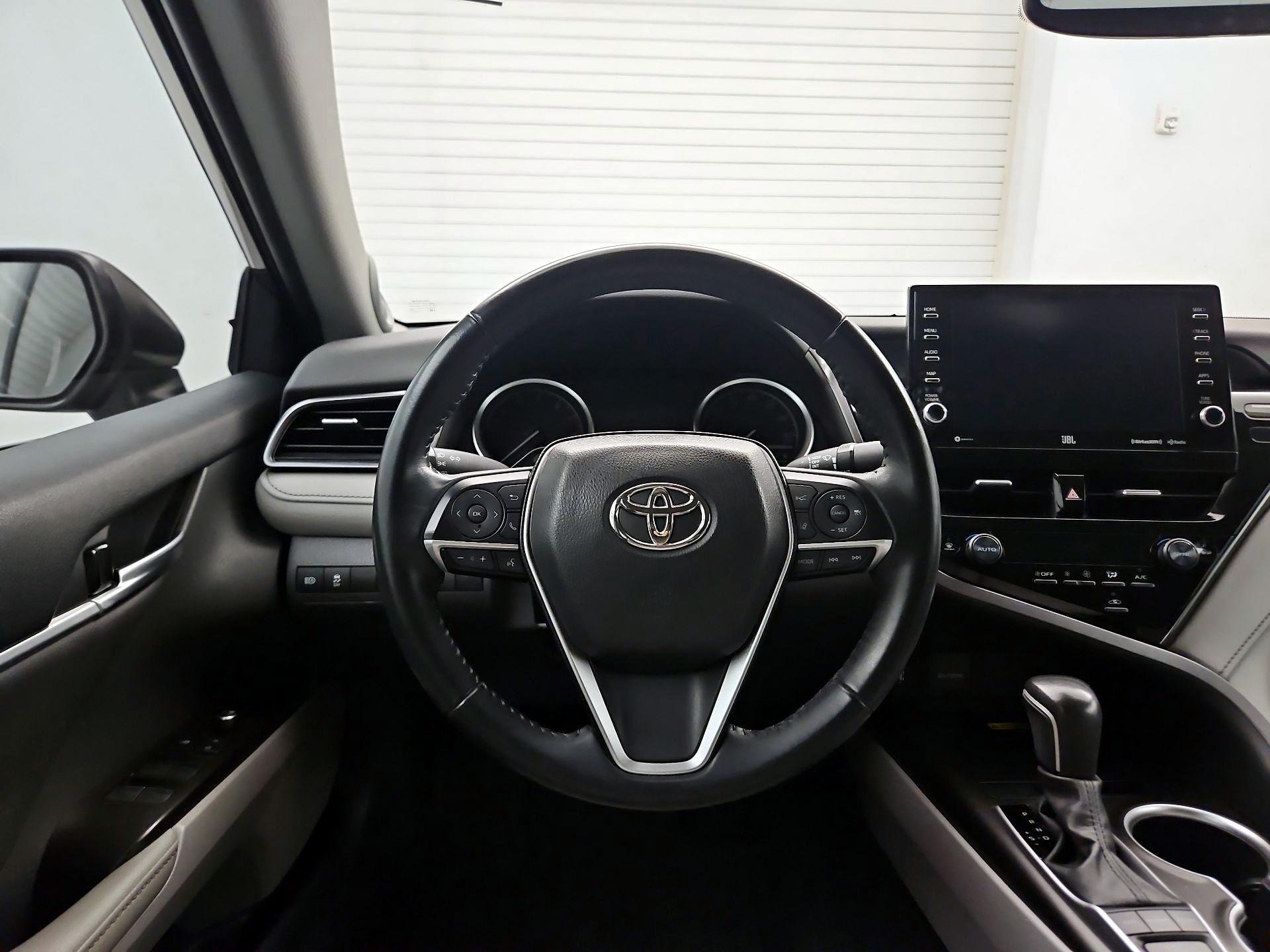 Thumbnail: 2023 Toyota Camry - 10