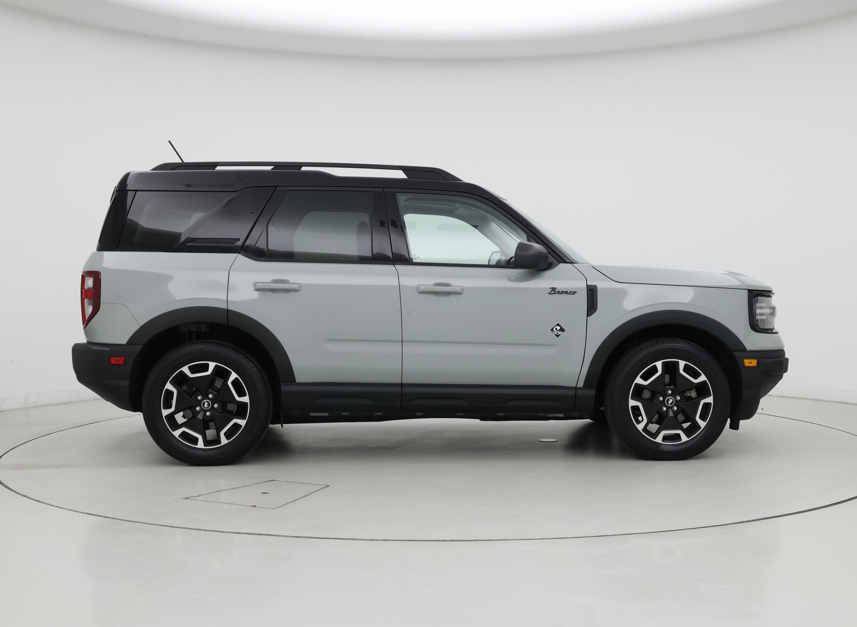 Thumbnail: 2021 Ford Bronco Sport - 7
