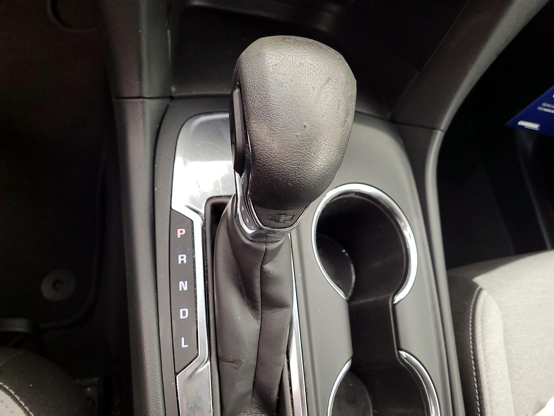Thumbnail: 2022 Chevrolet Equinox - 15