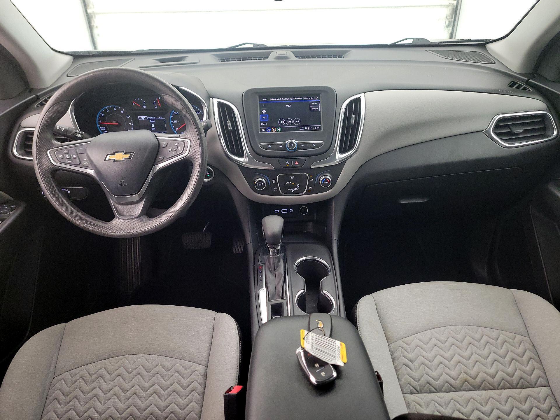 Thumbnail: 2022 Chevrolet Equinox - 9