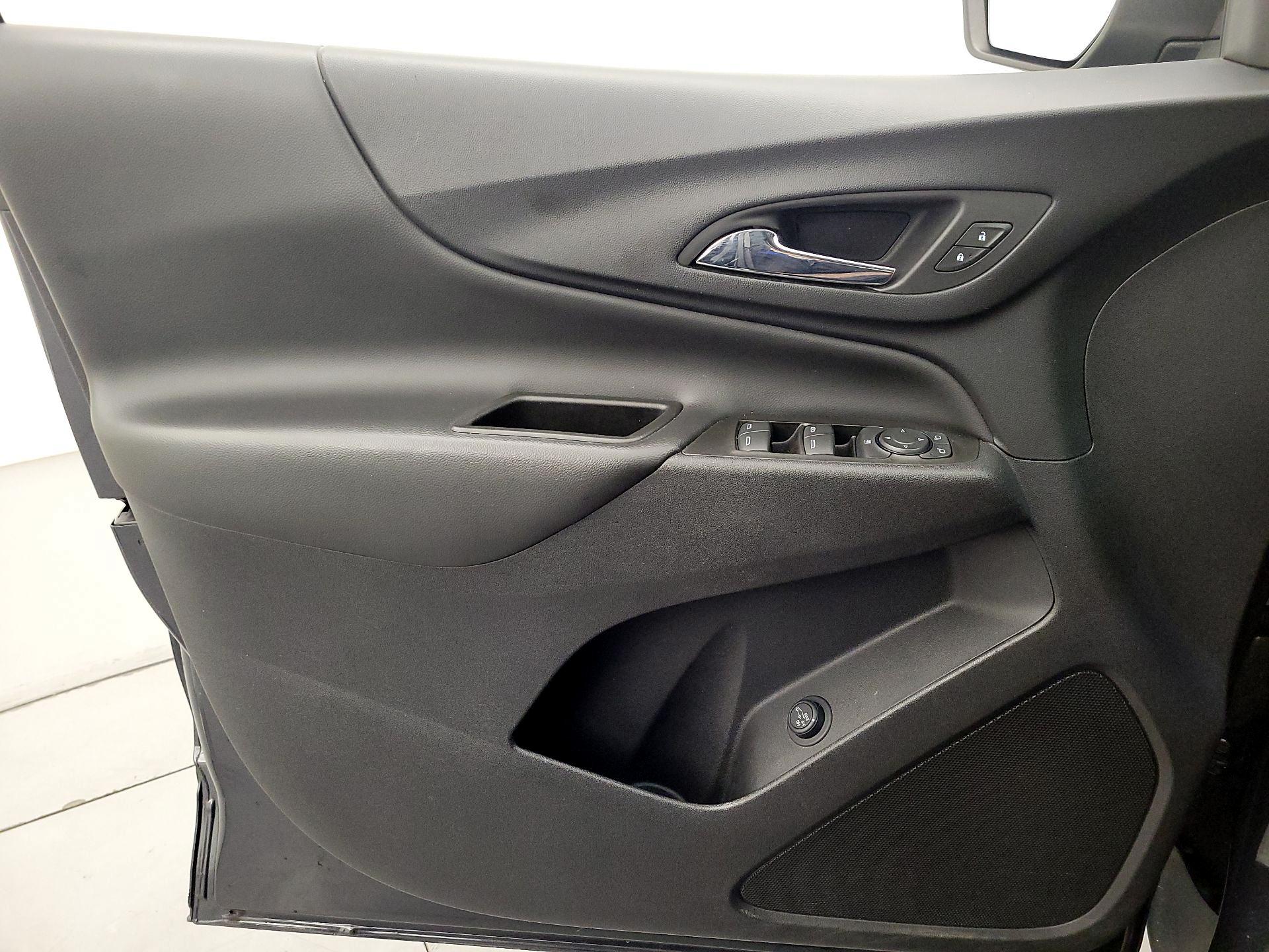 Thumbnail: 2022 Chevrolet Equinox - 12