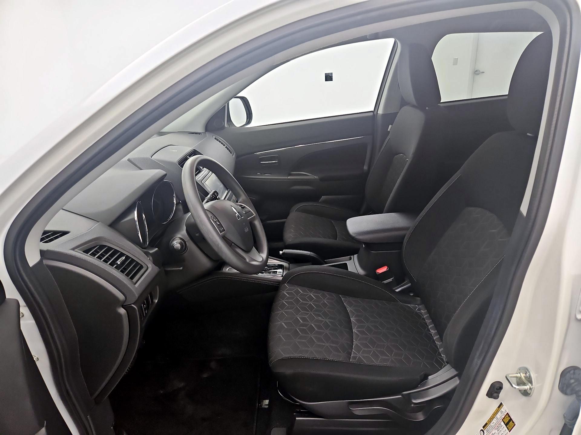 Thumbnail: 2021 Mitsubishi Outlander Sport - 11