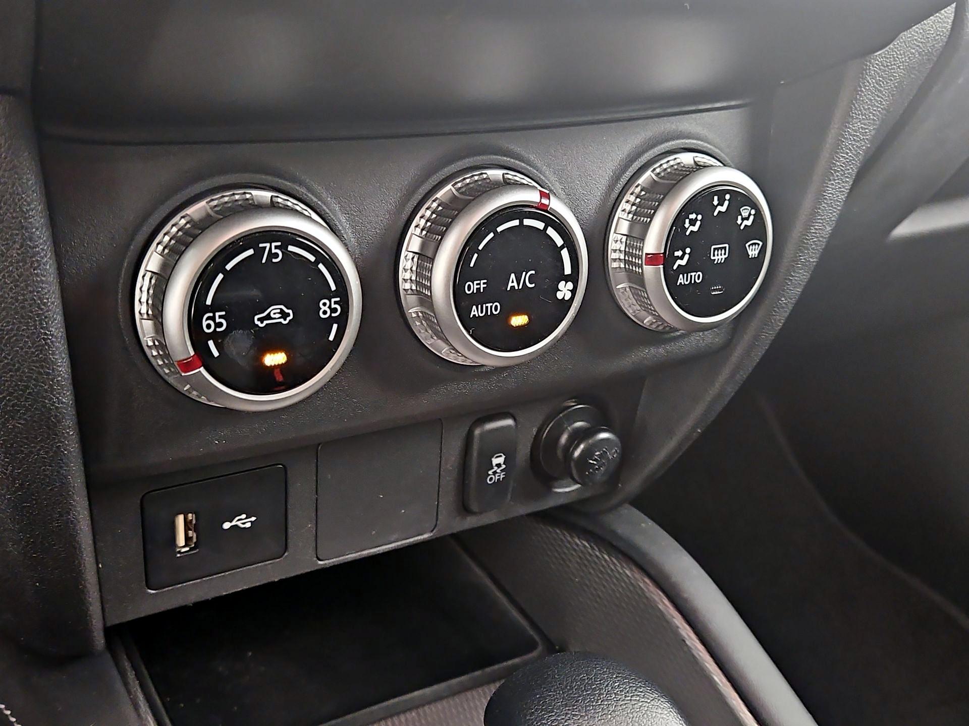 Thumbnail: 2021 Mitsubishi Outlander Sport - 16