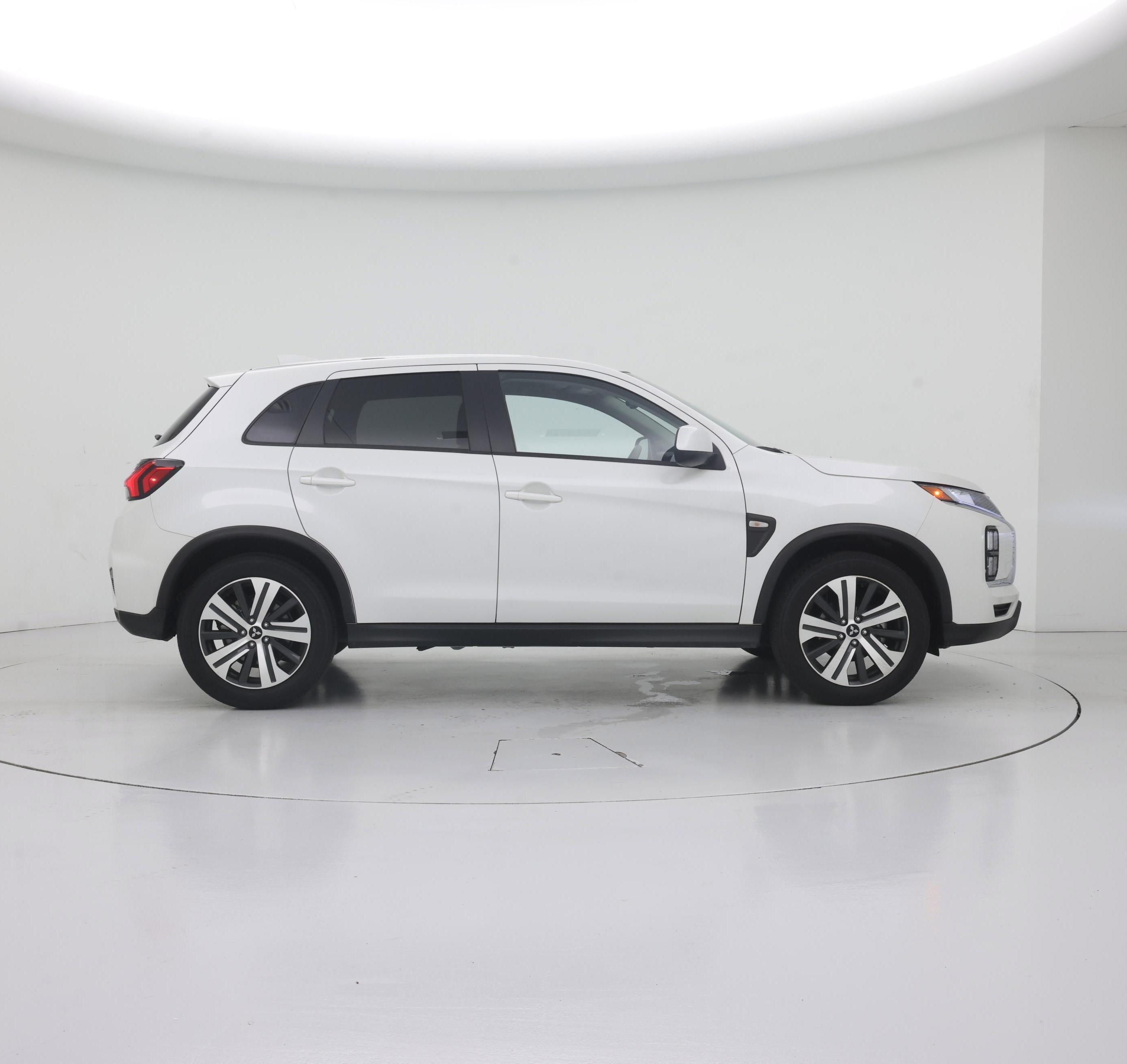 Thumbnail: 2021 Mitsubishi Outlander Sport - 7