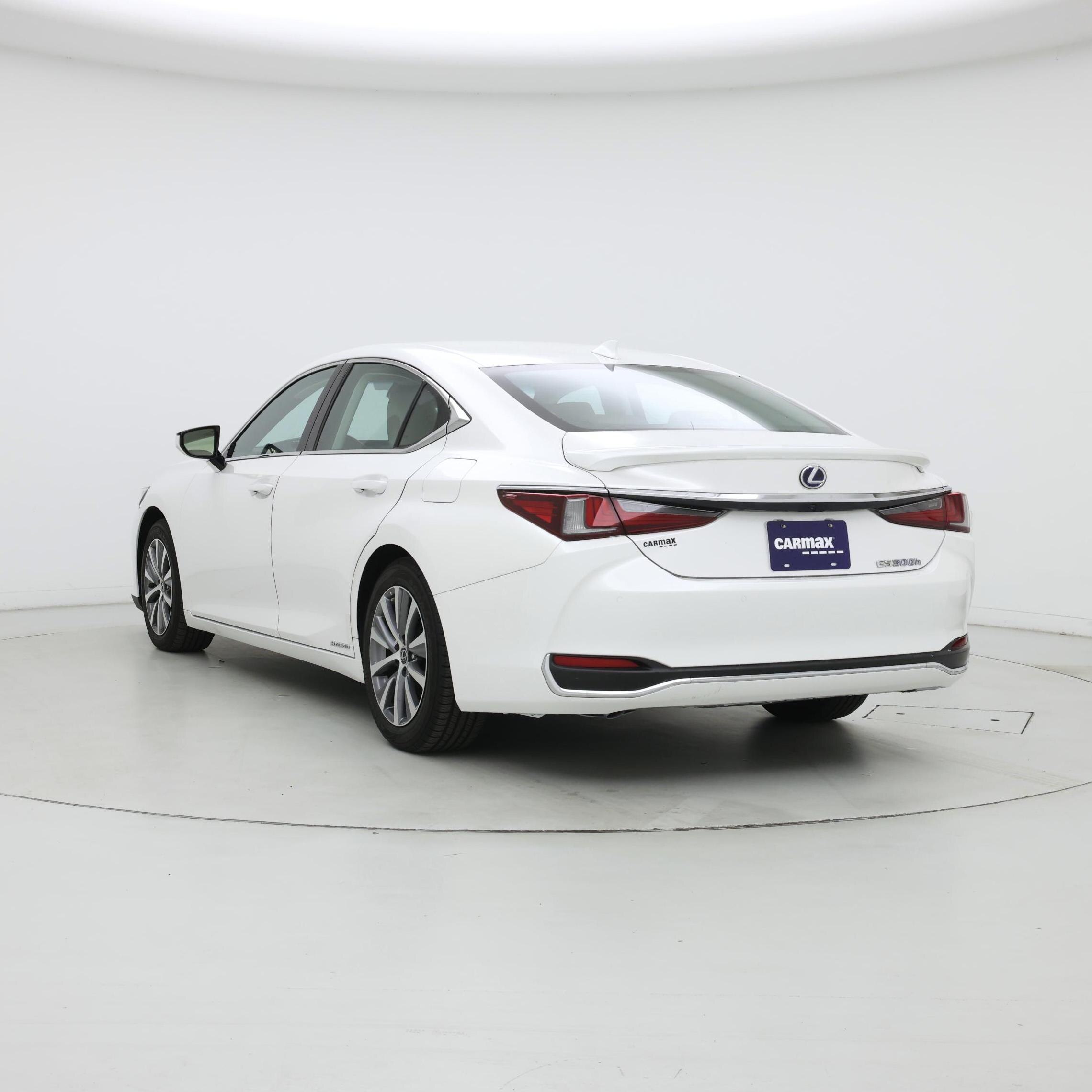 Thumbnail: 2020 Lexus ES - 2
