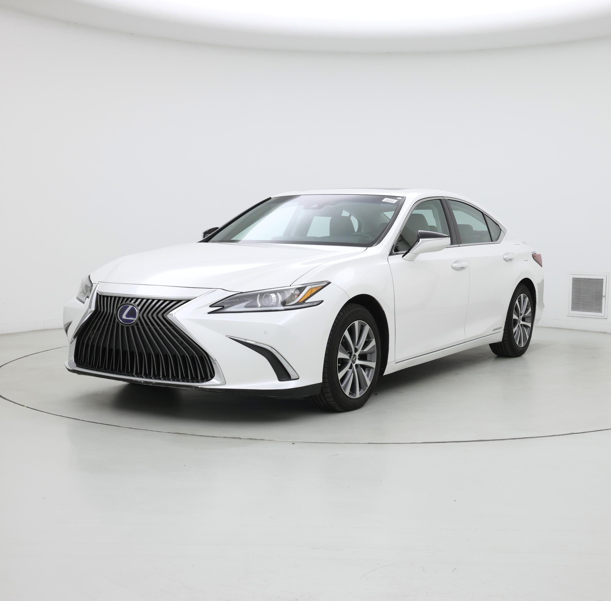 Thumbnail: 2020 Lexus ES - 4