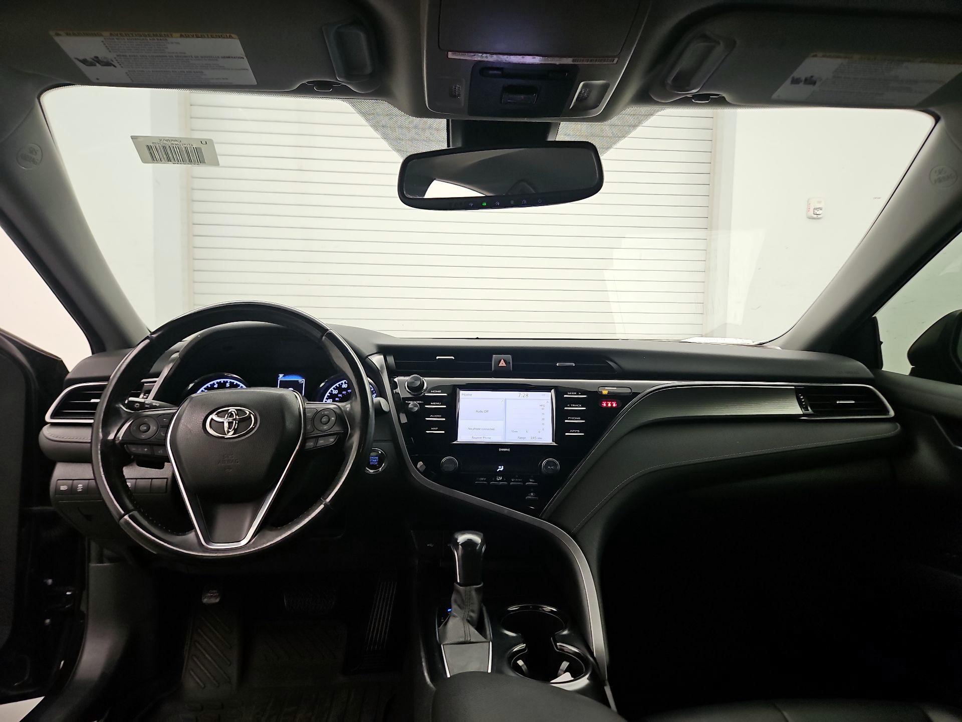 Thumbnail: 2020 Toyota Camry - 9