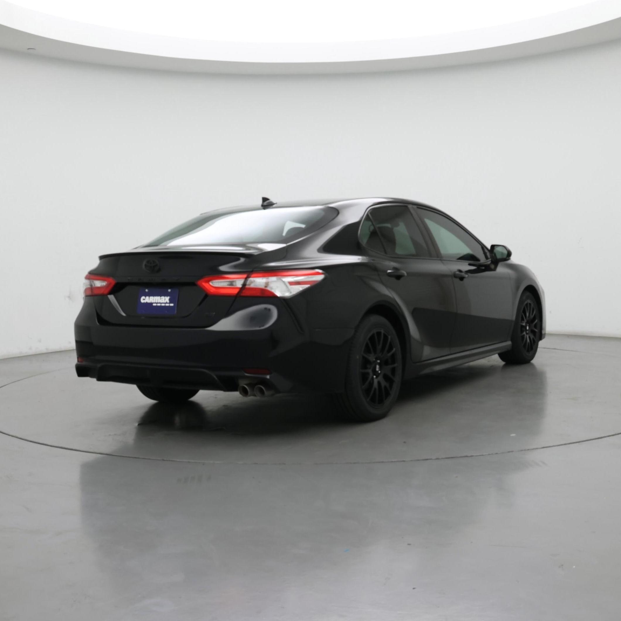 Thumbnail: 2020 Toyota Camry - 8