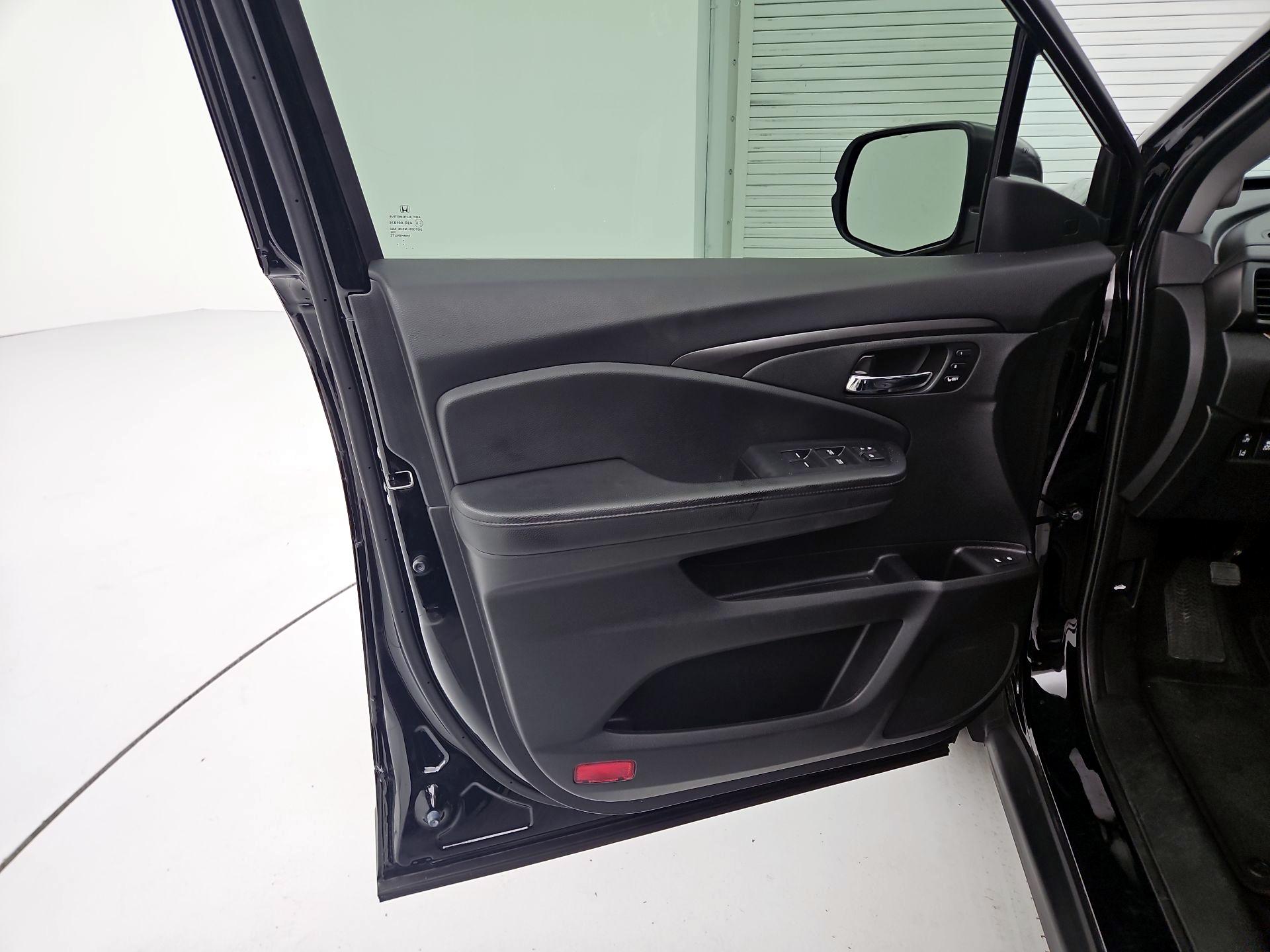 Thumbnail: 2022 Honda Pilot - 12