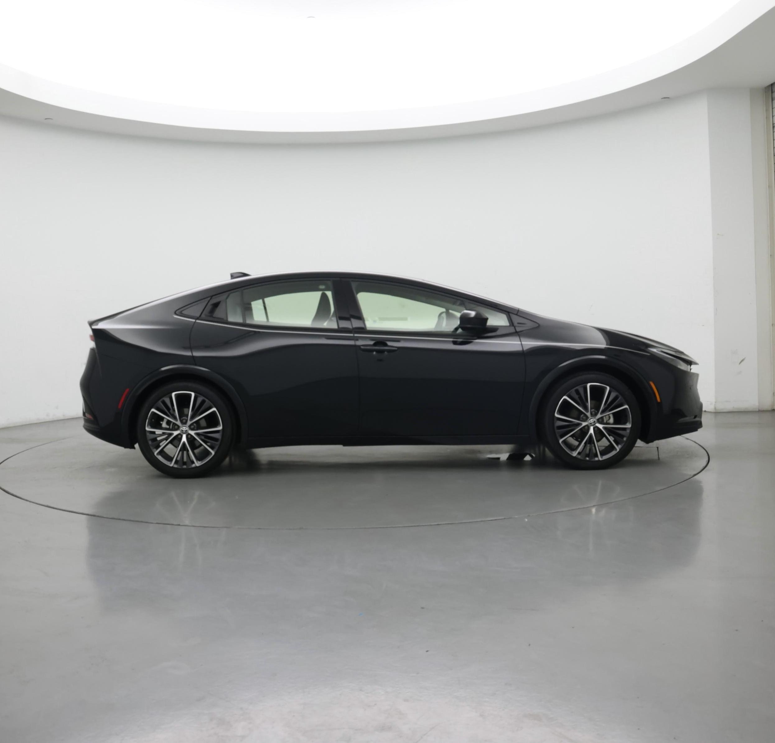 Thumbnail: 2023 Toyota Prius - 7