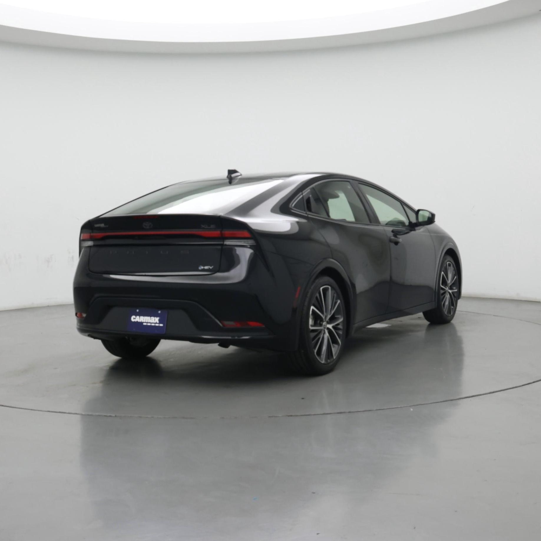Thumbnail: 2023 Toyota Prius - 8