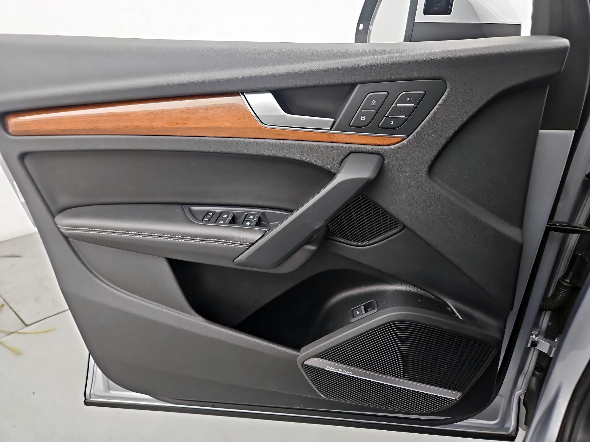 Thumbnail: 2022 Audi Q5 - 12