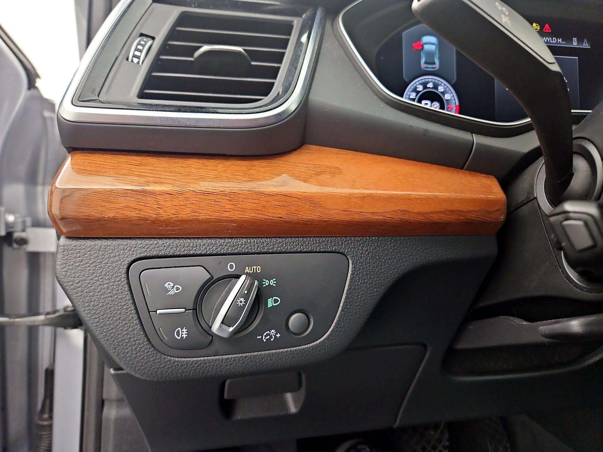 Thumbnail: 2022 Audi Q5 - 13