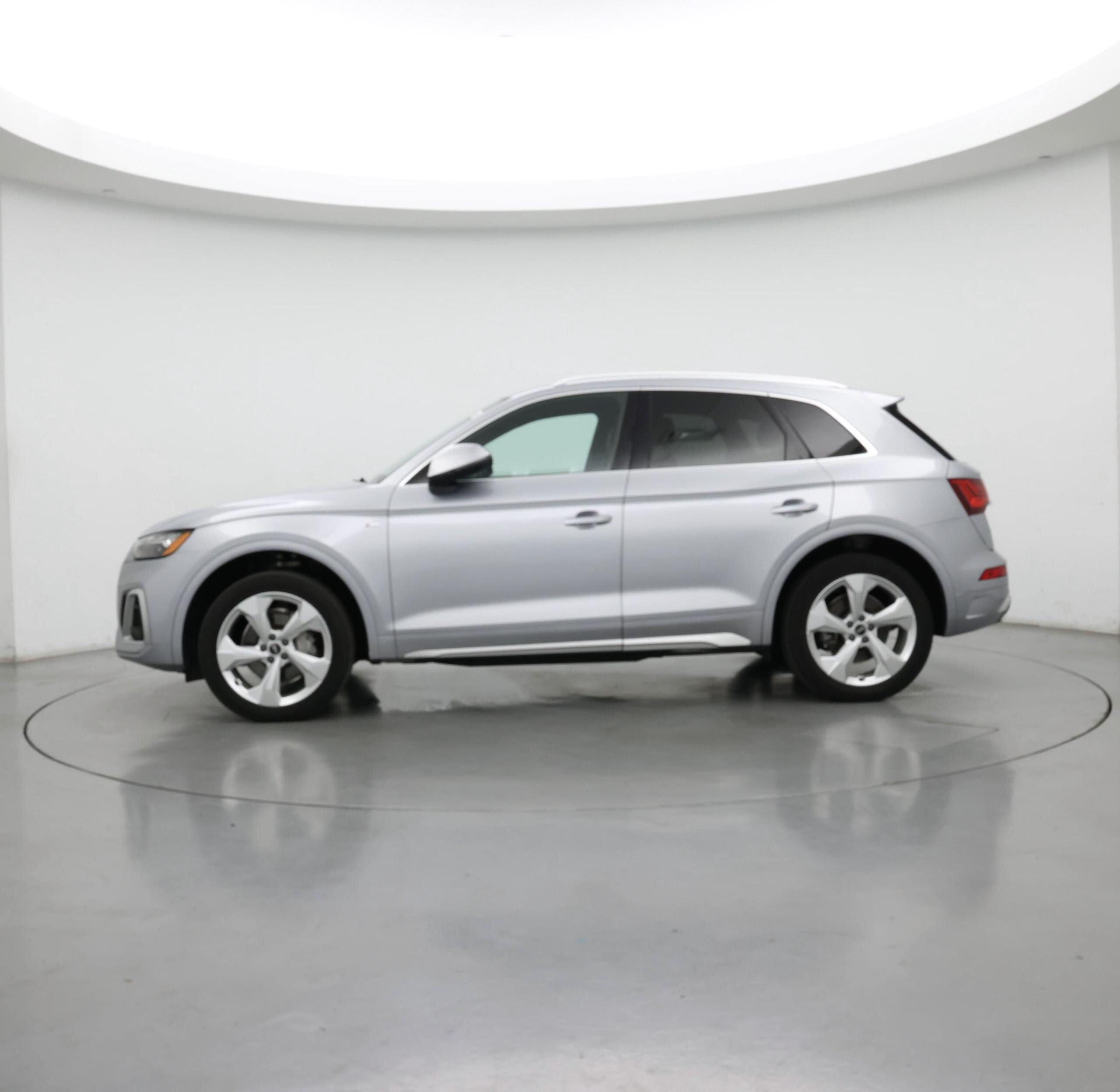 Thumbnail: 2022 Audi Q5 - 3