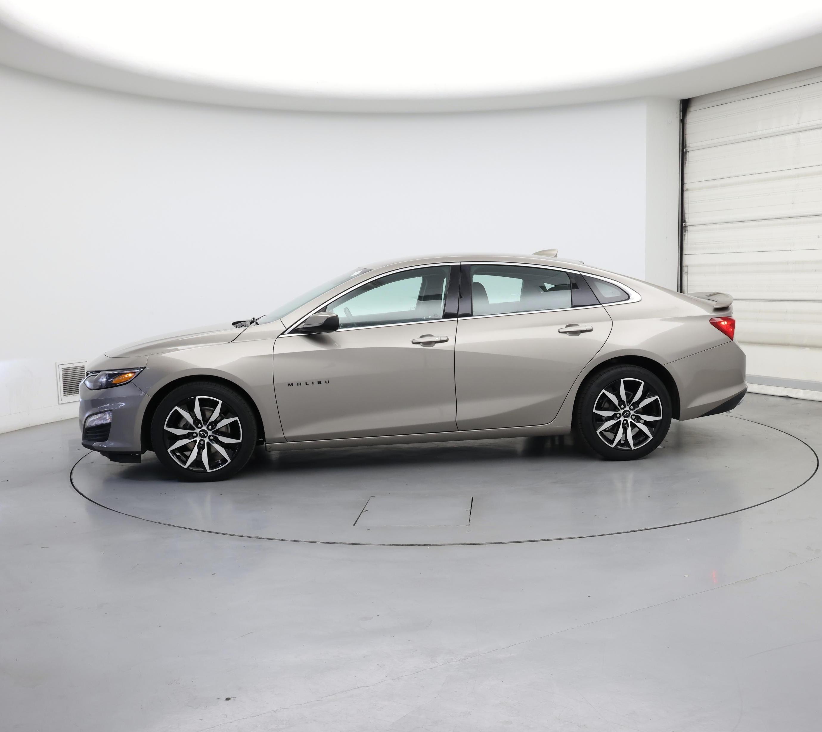 Thumbnail: 2022 Chevrolet Malibu - 3