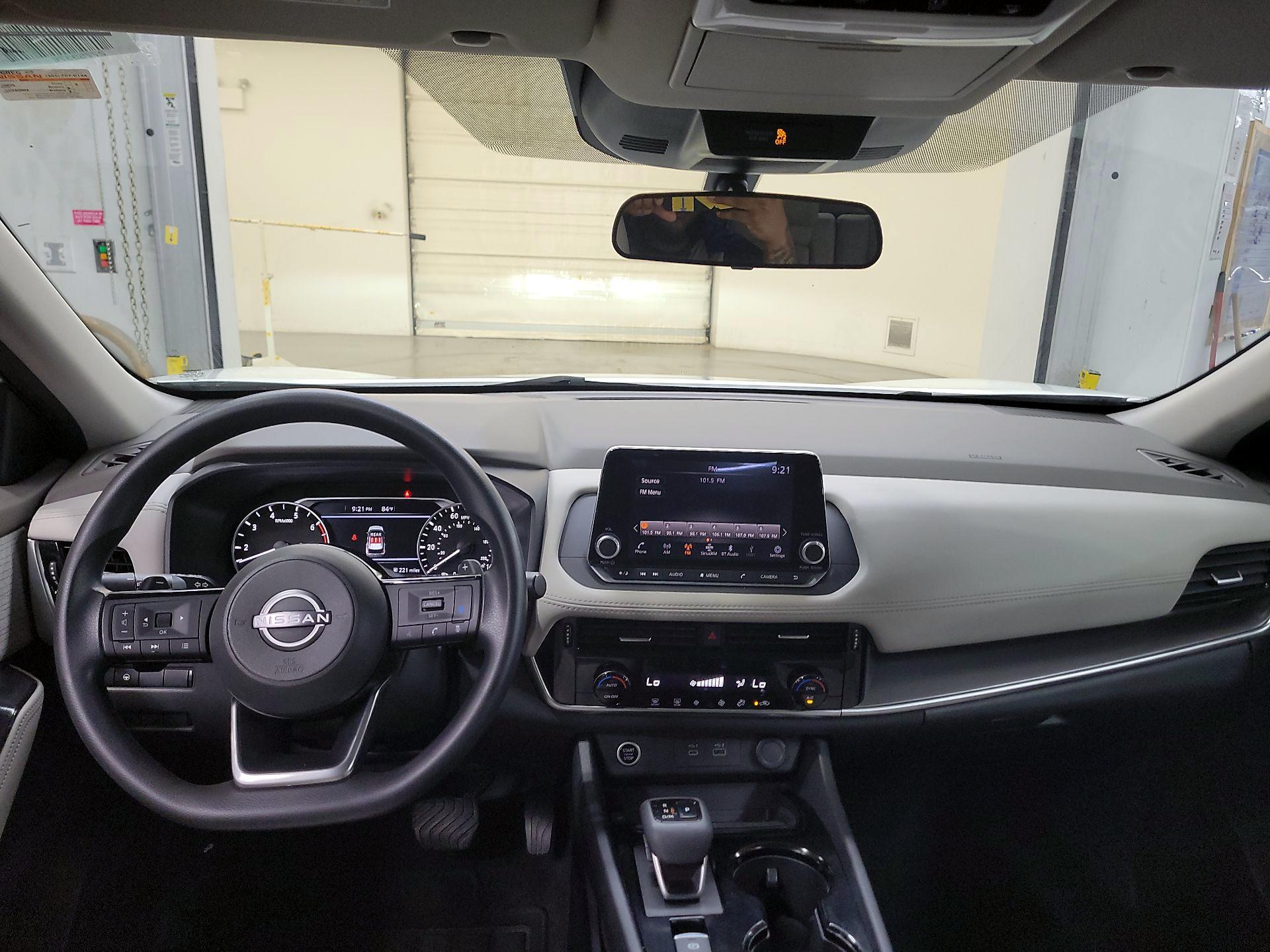 Thumbnail: 2023 Nissan Rogue - 9