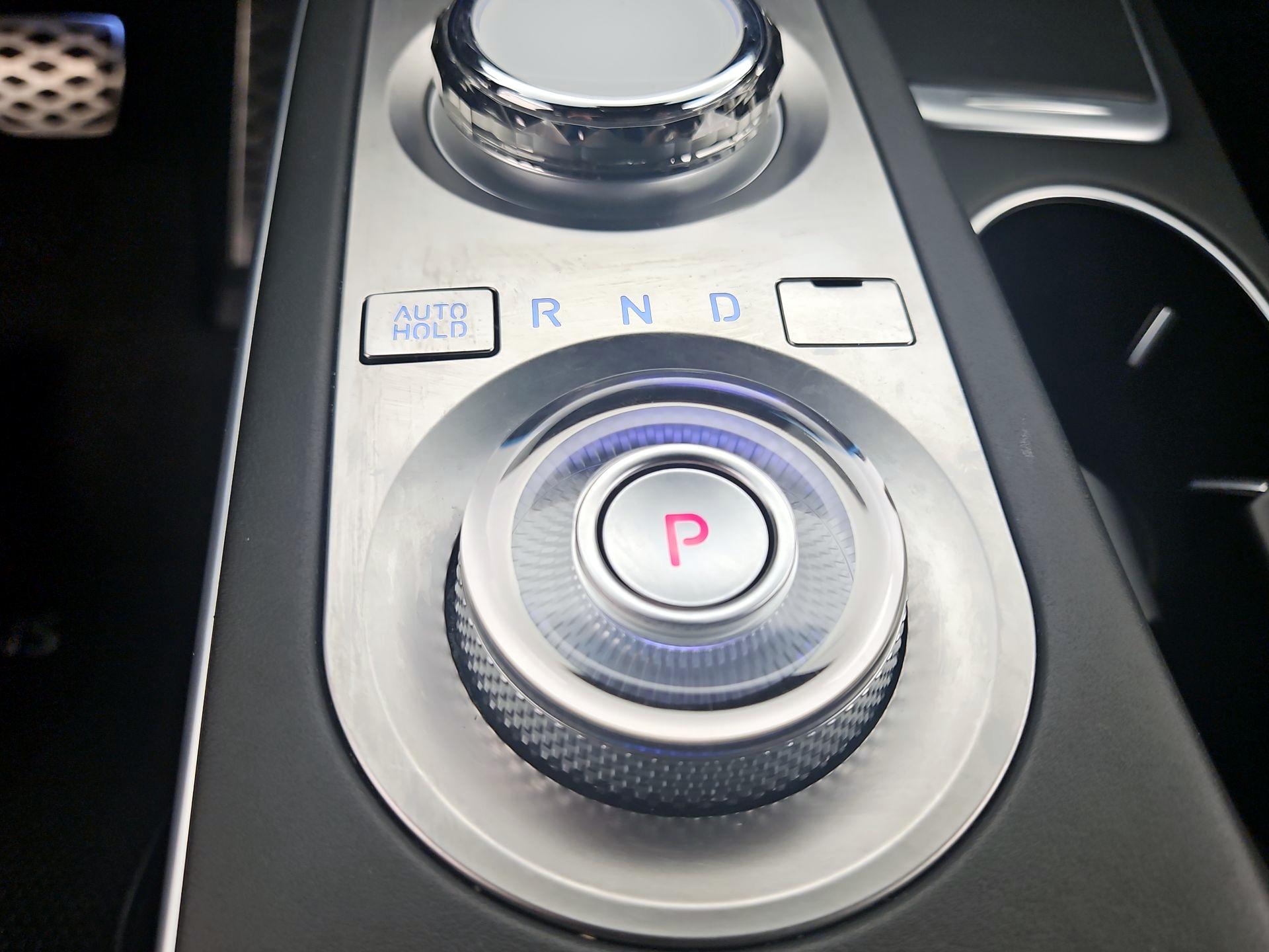 Thumbnail: 2023 Genesis GV70 - 18