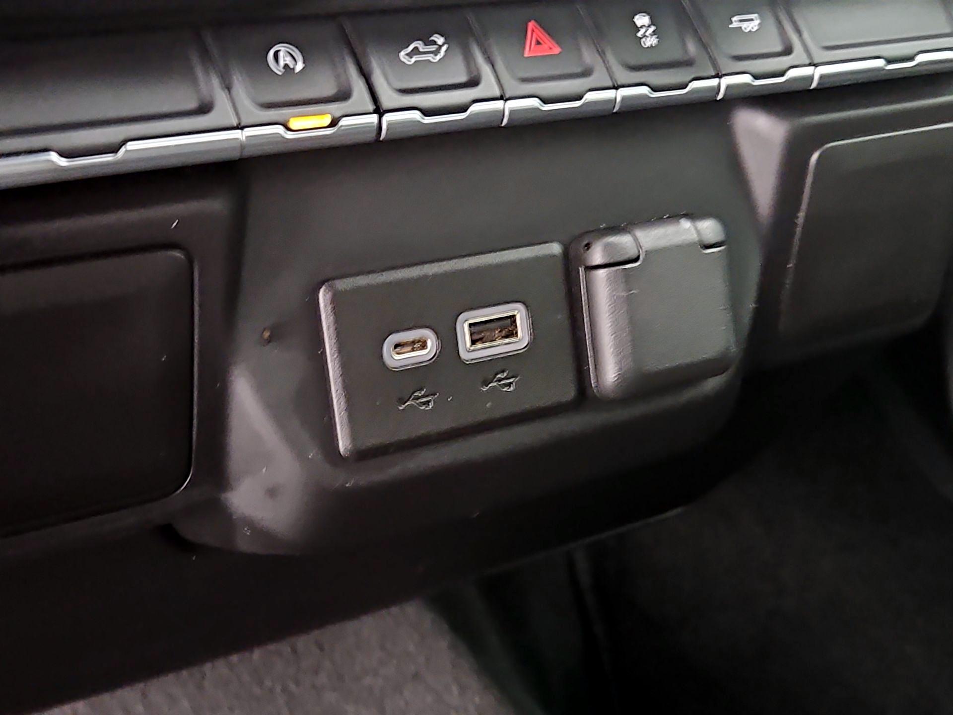 Thumbnail: 2022 Chevrolet Silverado 1500 - 18