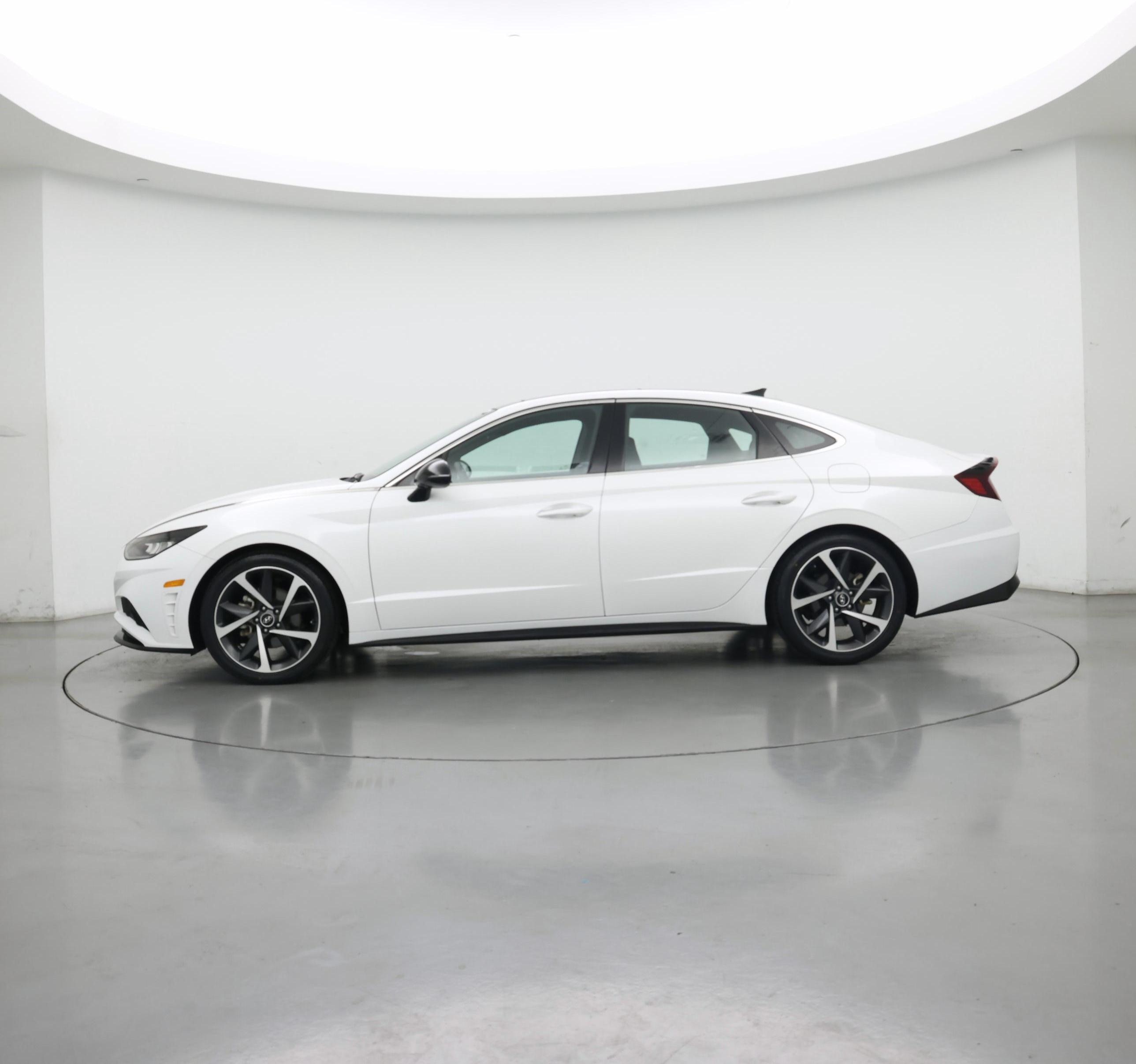 Thumbnail: 2022 Hyundai Sonata - 3