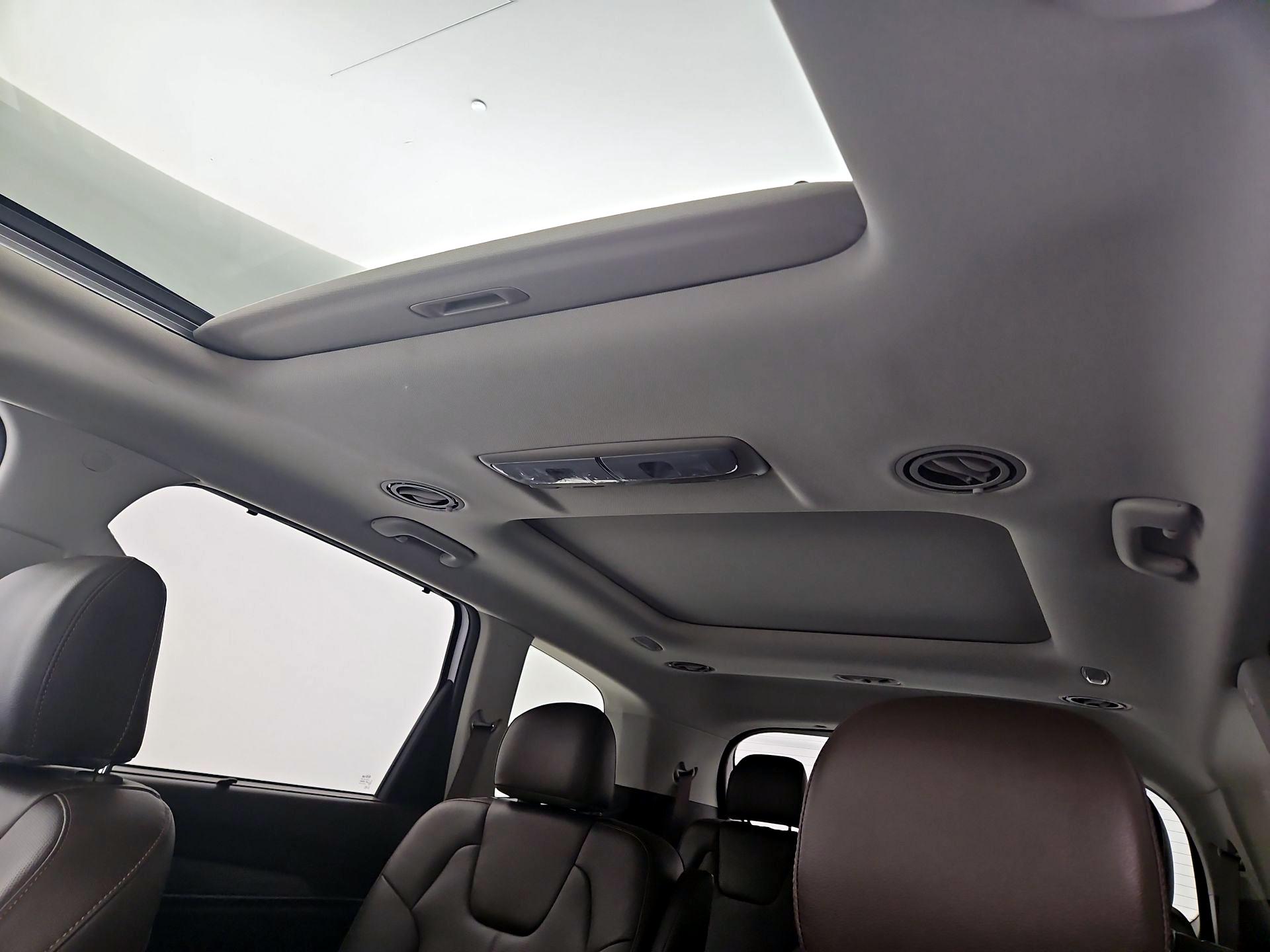 Thumbnail: 2021 Kia Telluride - 20