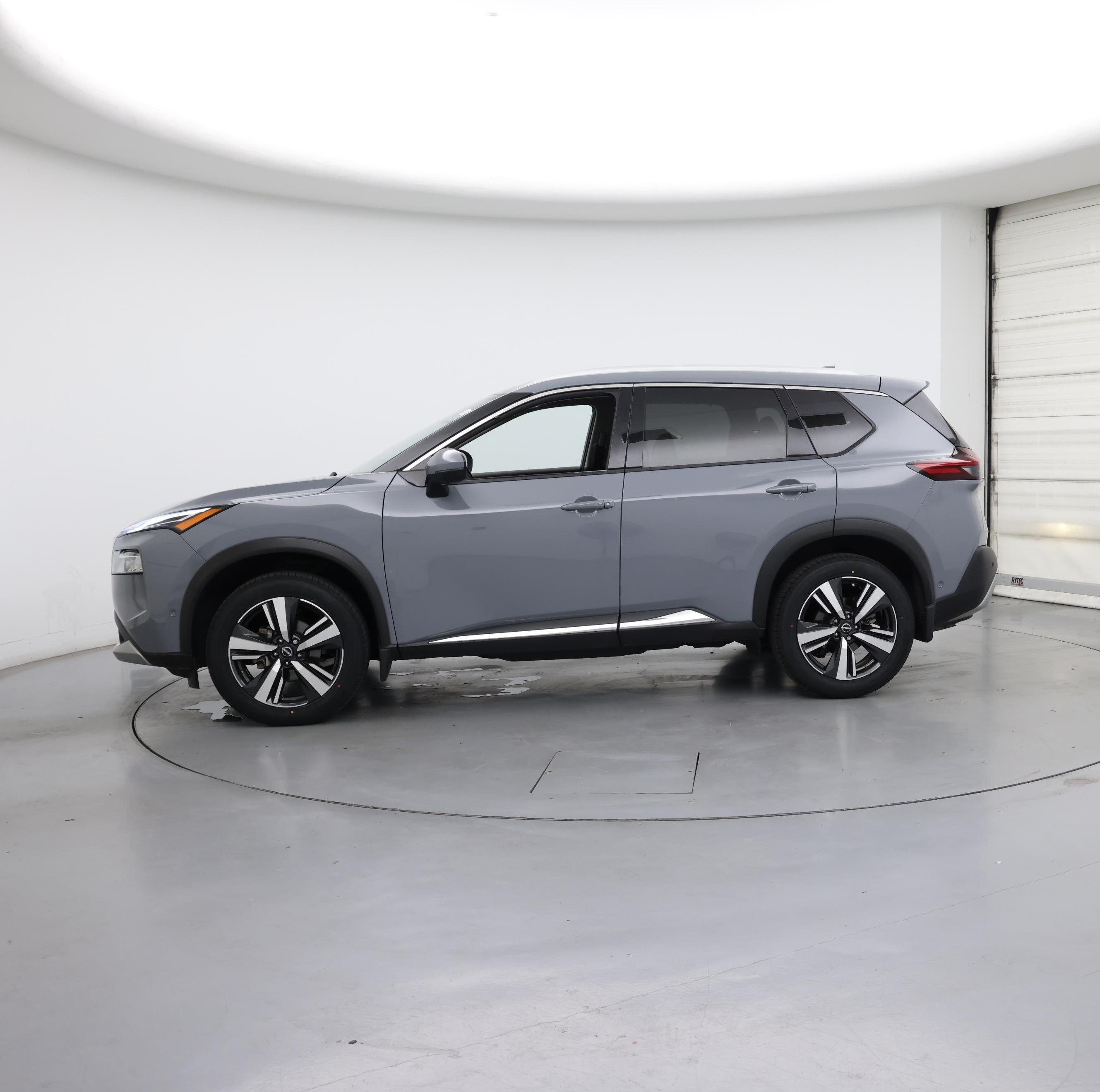 Thumbnail: 2022 Nissan Rogue - 3