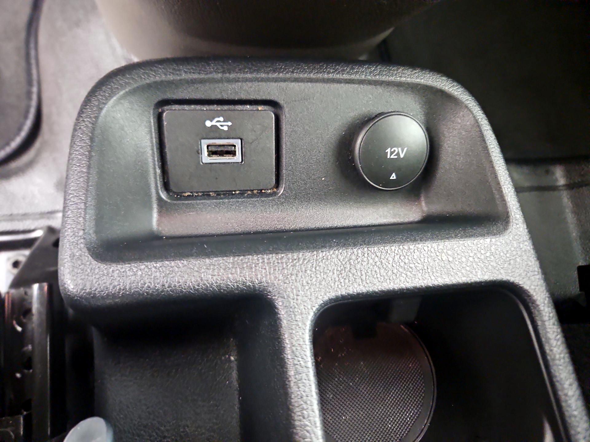 Thumbnail: 2022 Ford Transit Series - 17