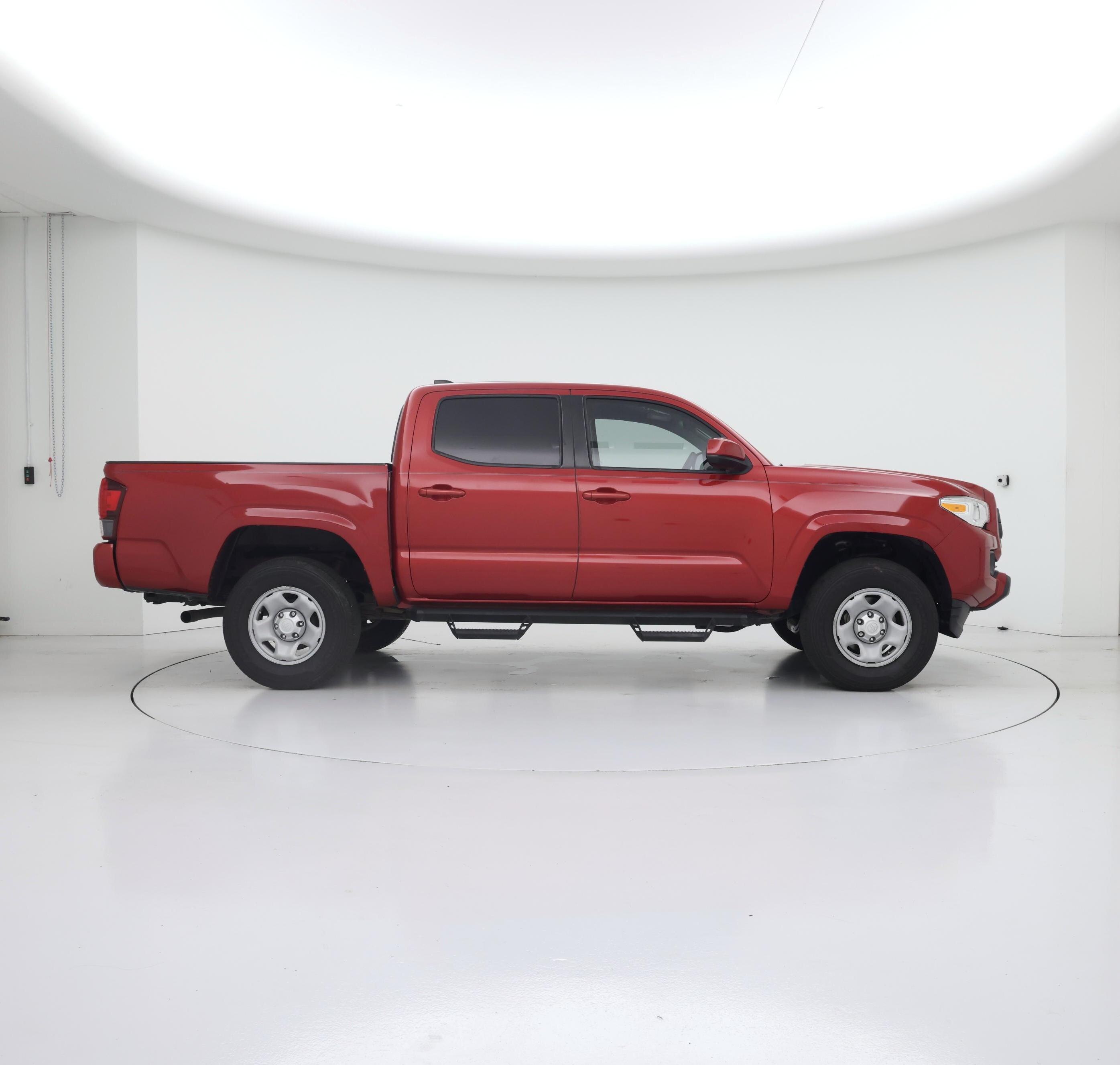 Thumbnail: 2021 Toyota Tacoma - 7