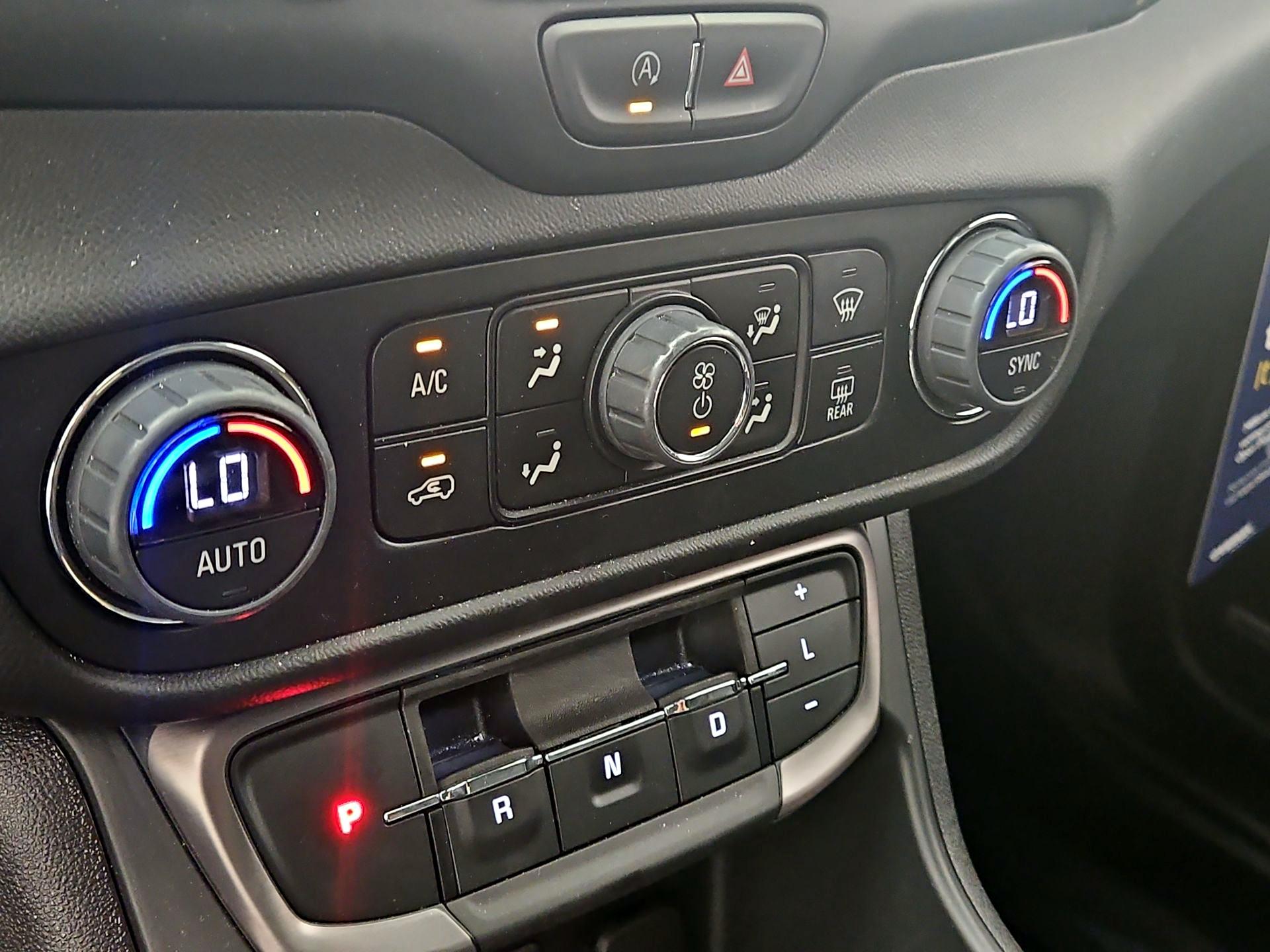 Thumbnail: 2022 GMC Terrain - 17