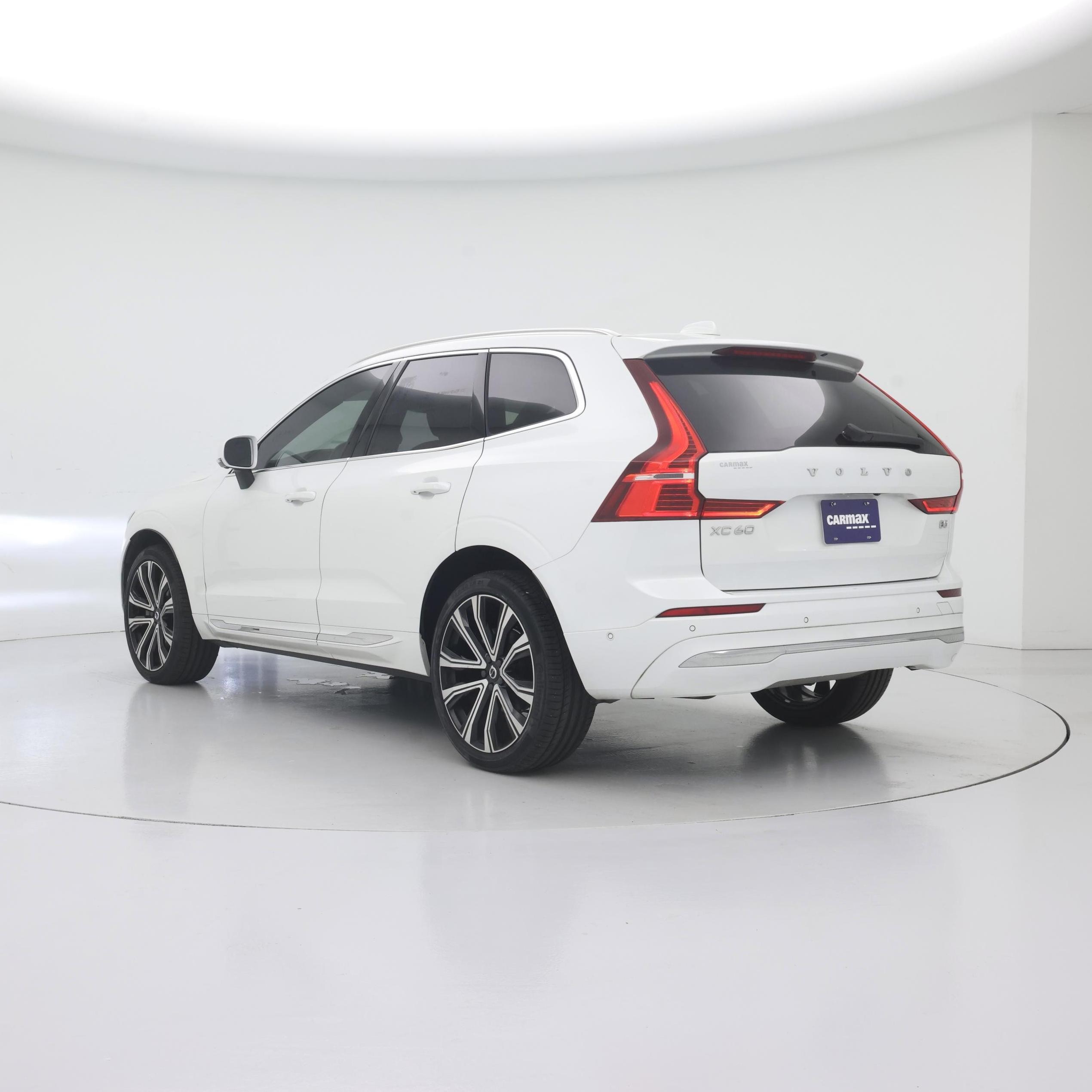 Thumbnail: 2023 Volvo XC60 - 2
