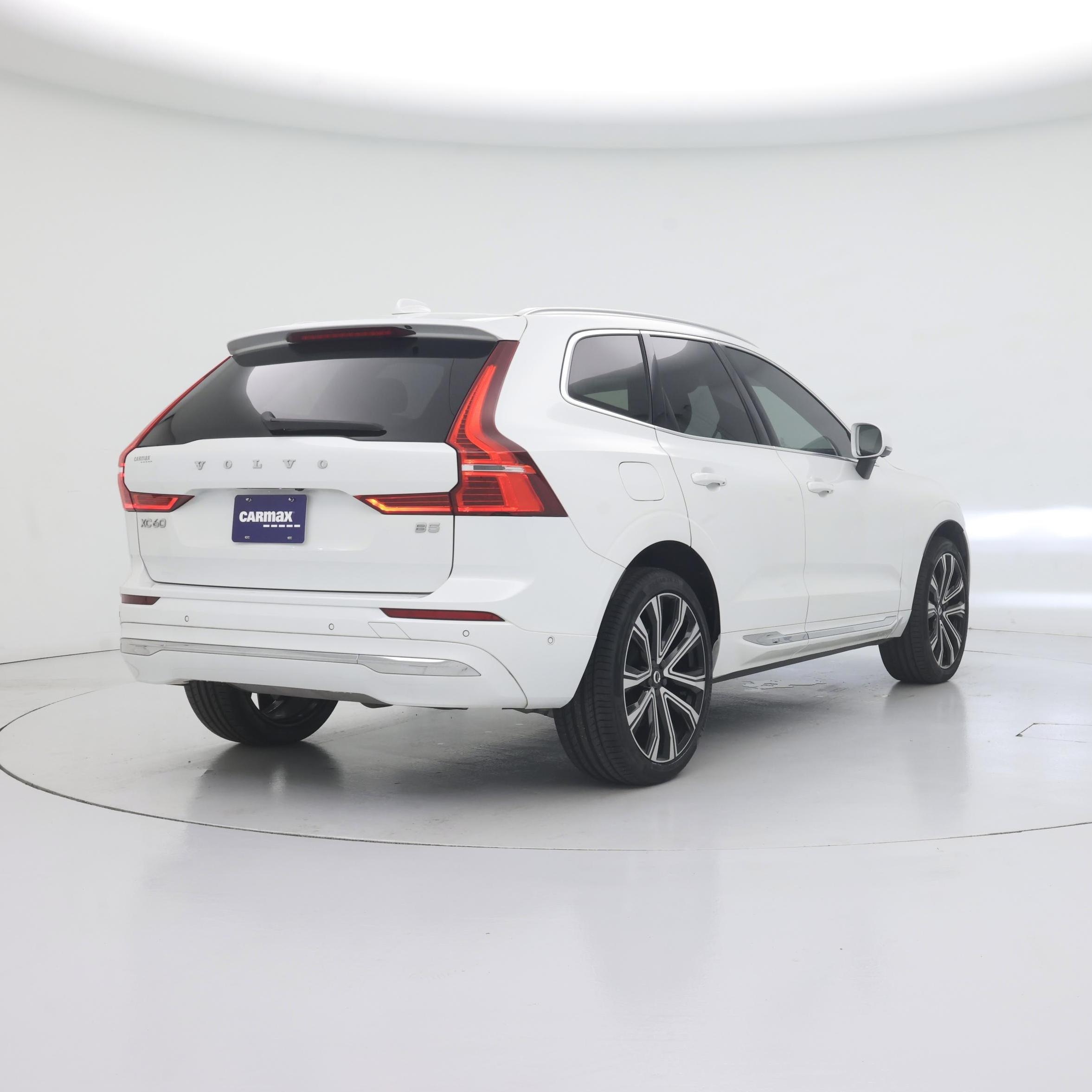 Thumbnail: 2023 Volvo XC60 - 8
