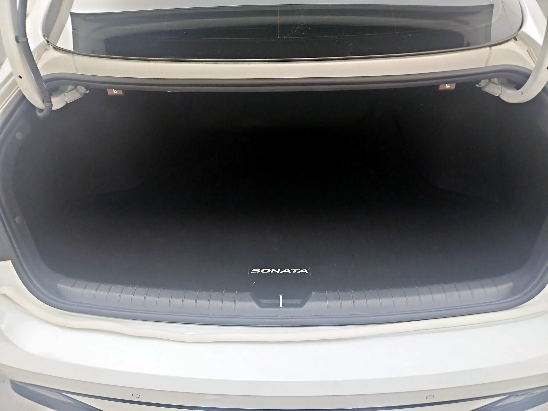 Thumbnail: 2023 Hyundai Sonata - 17