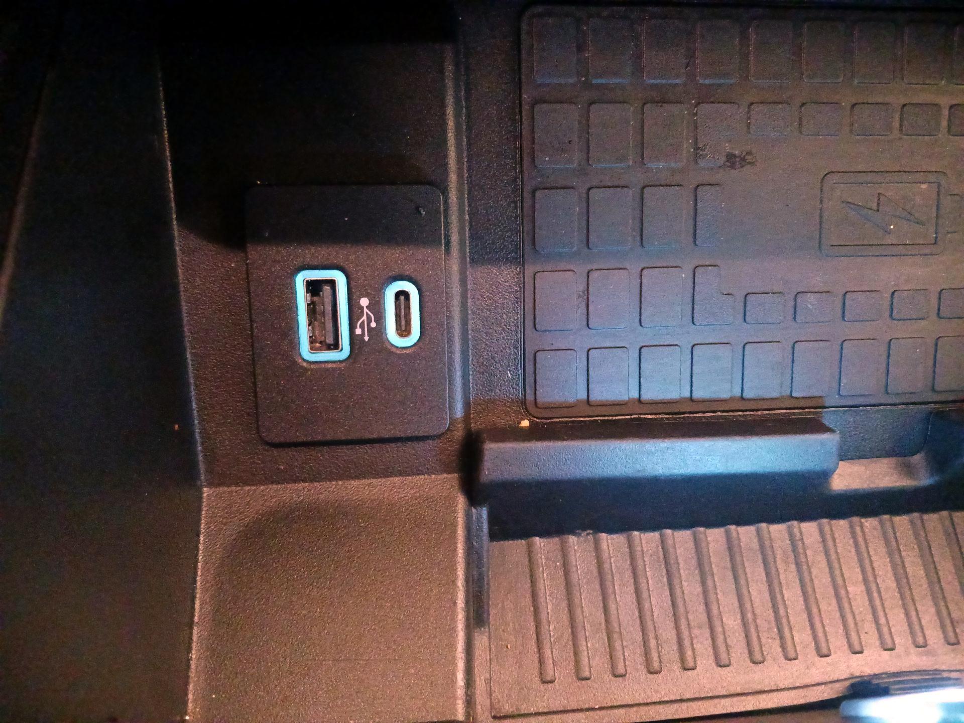 Thumbnail: 2021 Ford Expedition - 19