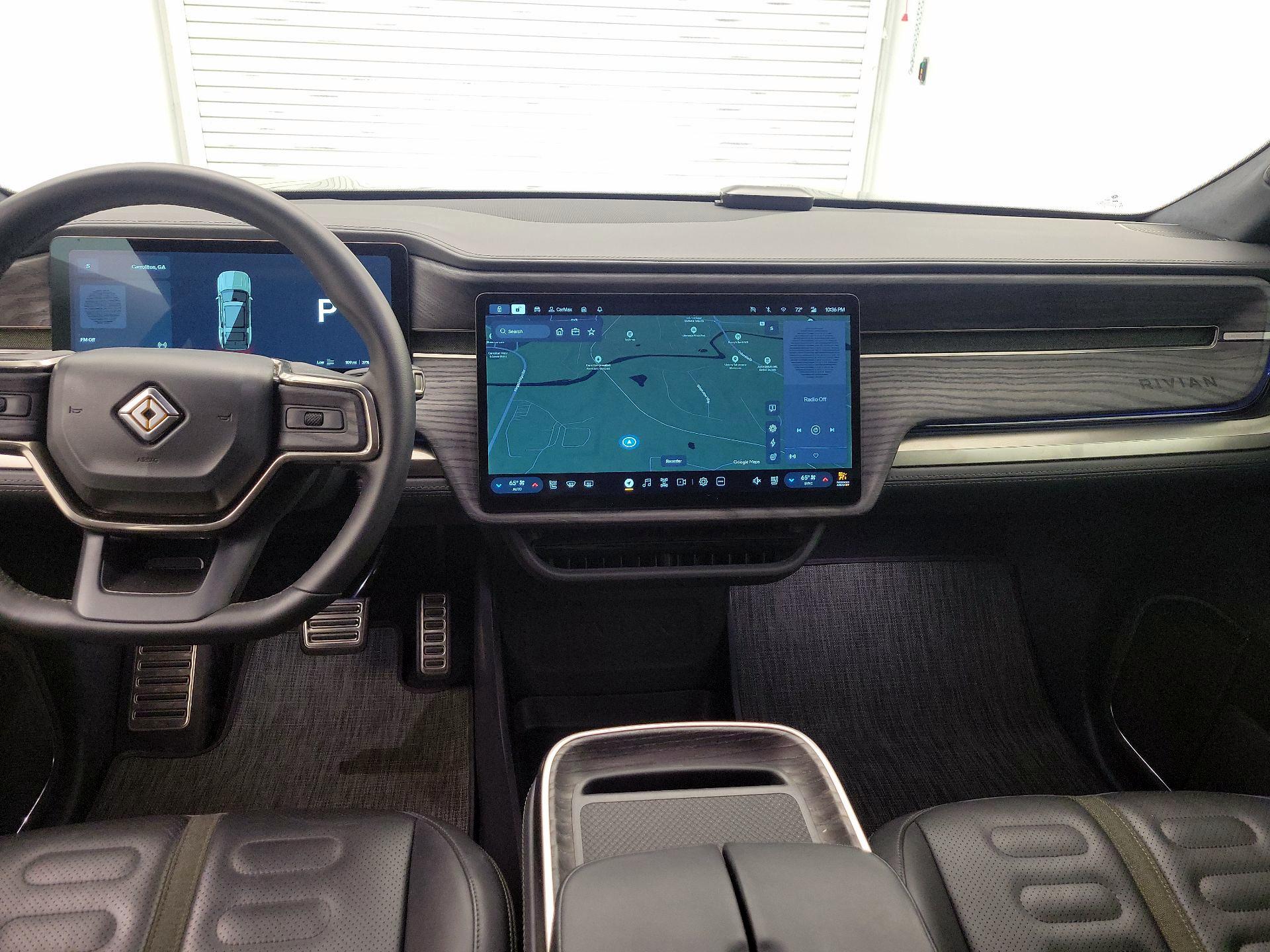 Thumbnail: 2022 Rivian R1S - 9