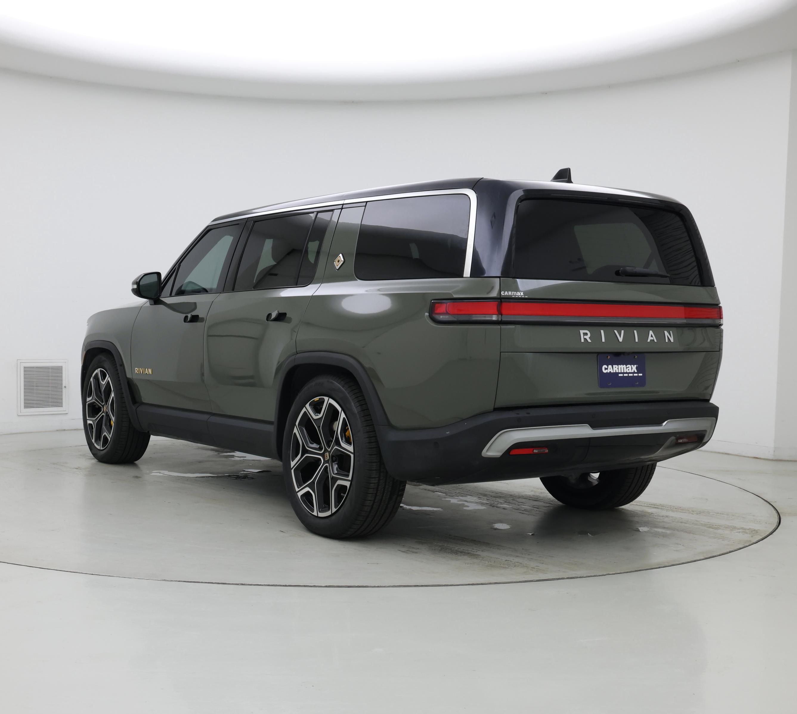 Thumbnail: 2022 Rivian R1S - 2