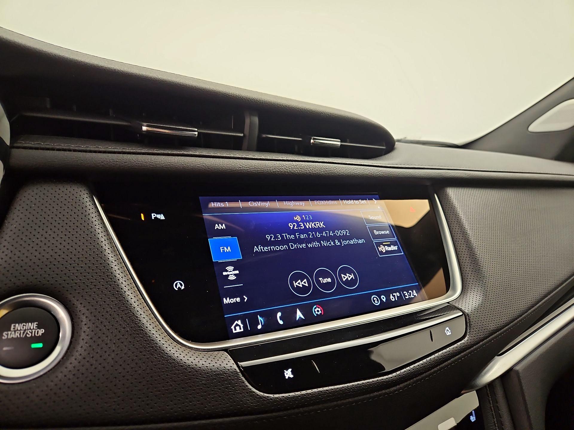 Thumbnail: 2025 Cadillac XT5 - 16