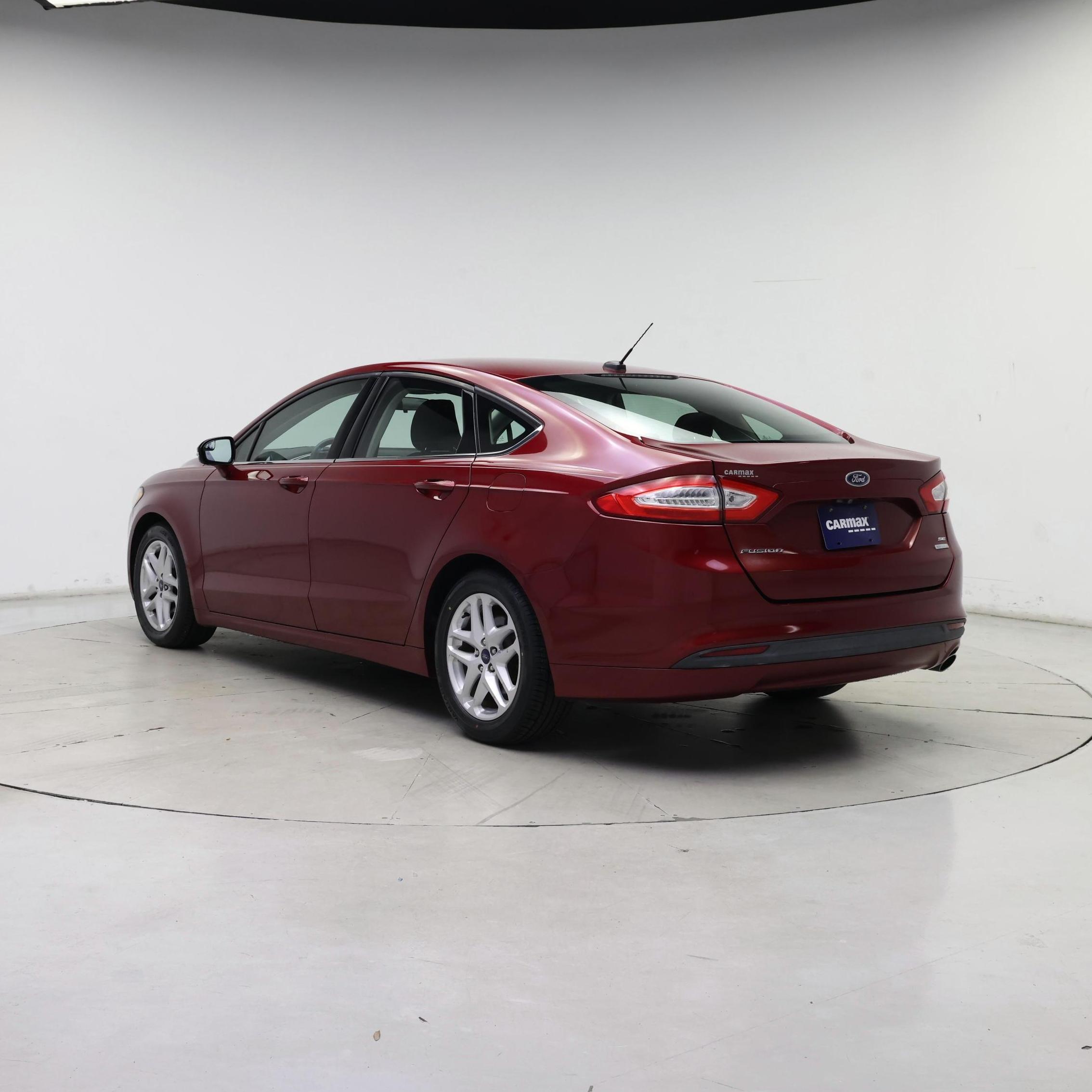 Thumbnail: 2016 Ford Fusion - 2