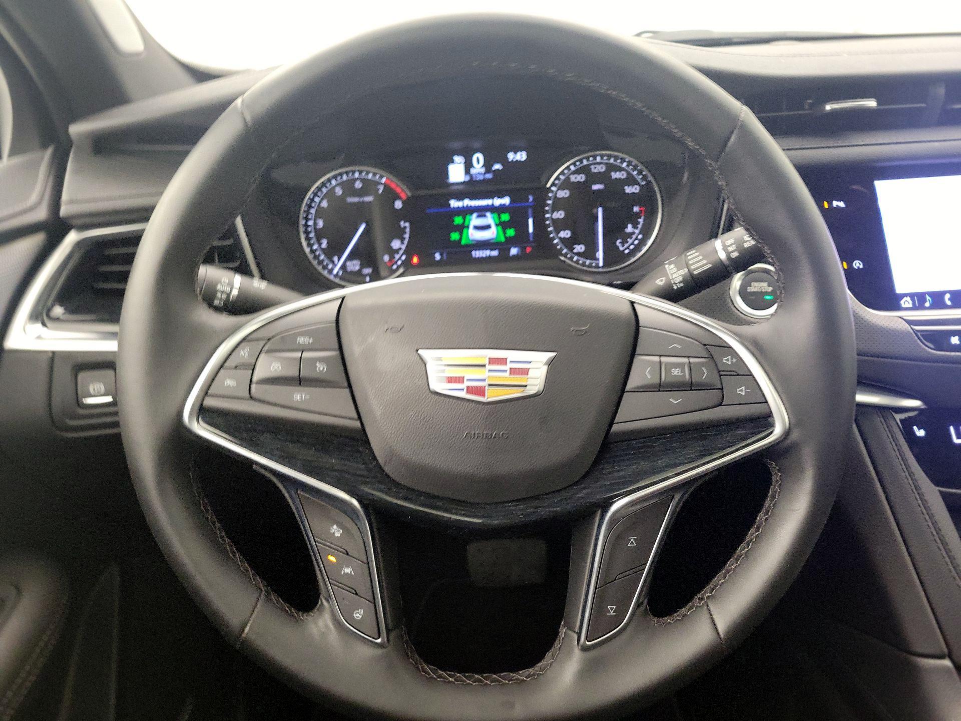 Thumbnail: 2025 Cadillac XT5 - 10